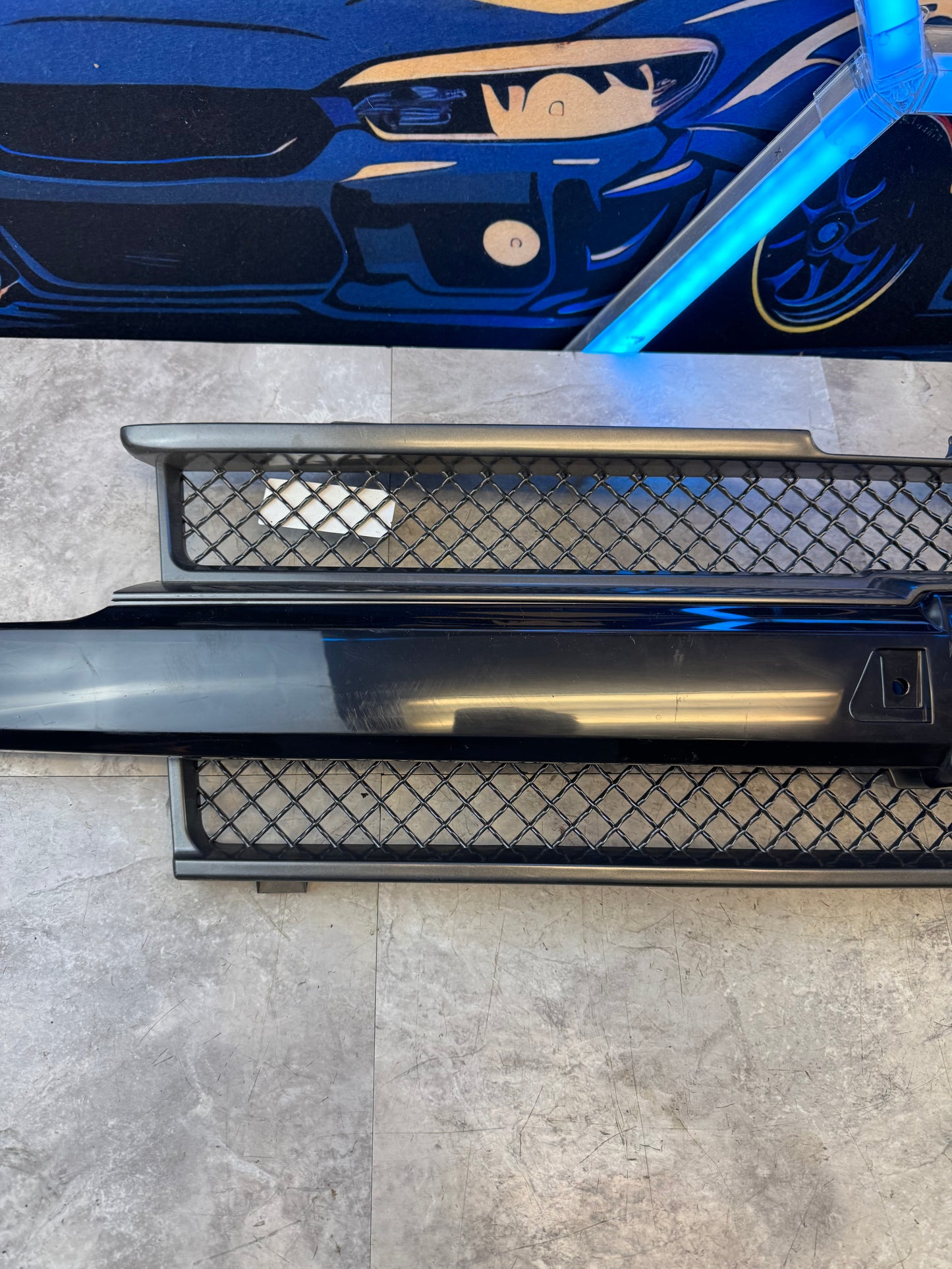 2002-2009 Chevrolet Trailblazer Aftermarket Front Grille Assembly Kit (Strut Wall)