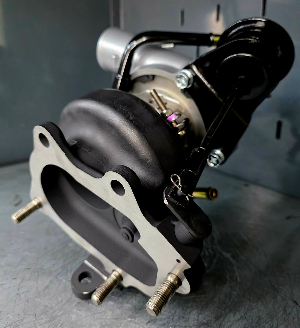 FP “ blue “ forced performance stock location turbo Subaru STi & wrx HCFI