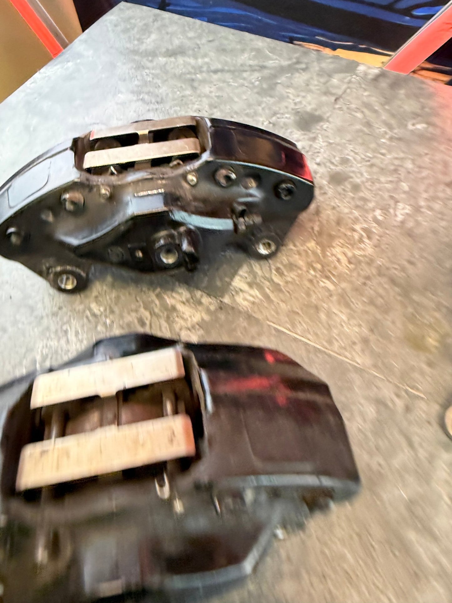 OEM Subaru STi rear brembo brakes 2008 - 2017 ( wrx swap ) legit brake calipers