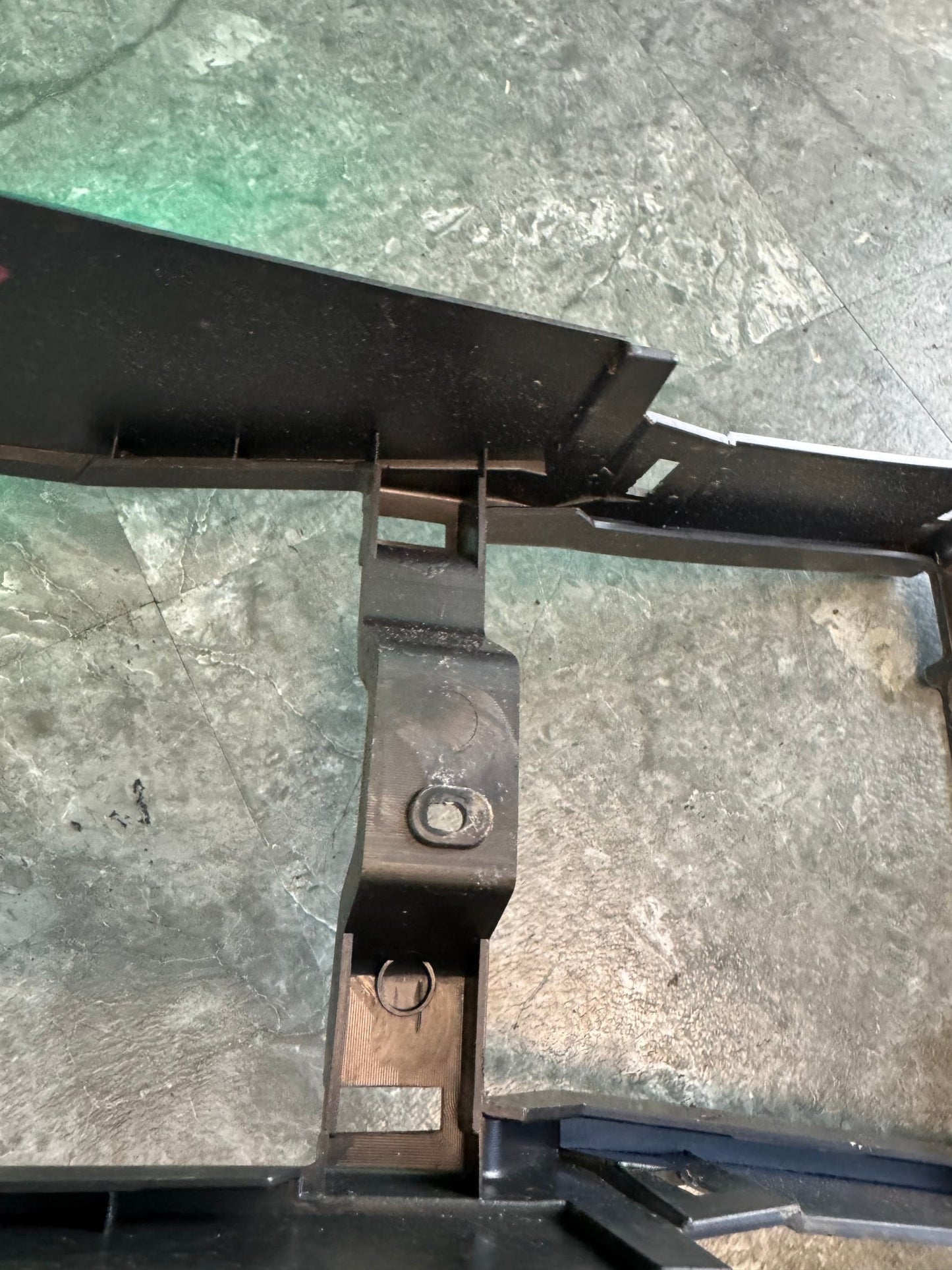 2005-2007 Subaru Impreza WRX STI Black Center Console Rest Trim Middle