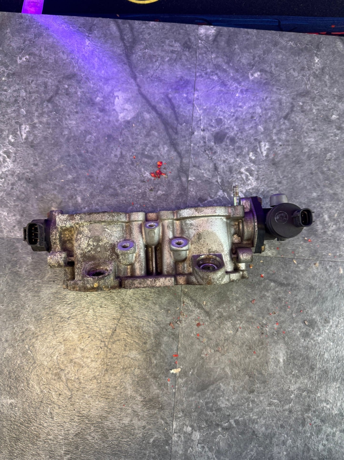2004-2006 Subaru Impreza WRX STi OEM Engine Intake Manifold TGV Assembly Tumble Generator Valve Side Feed