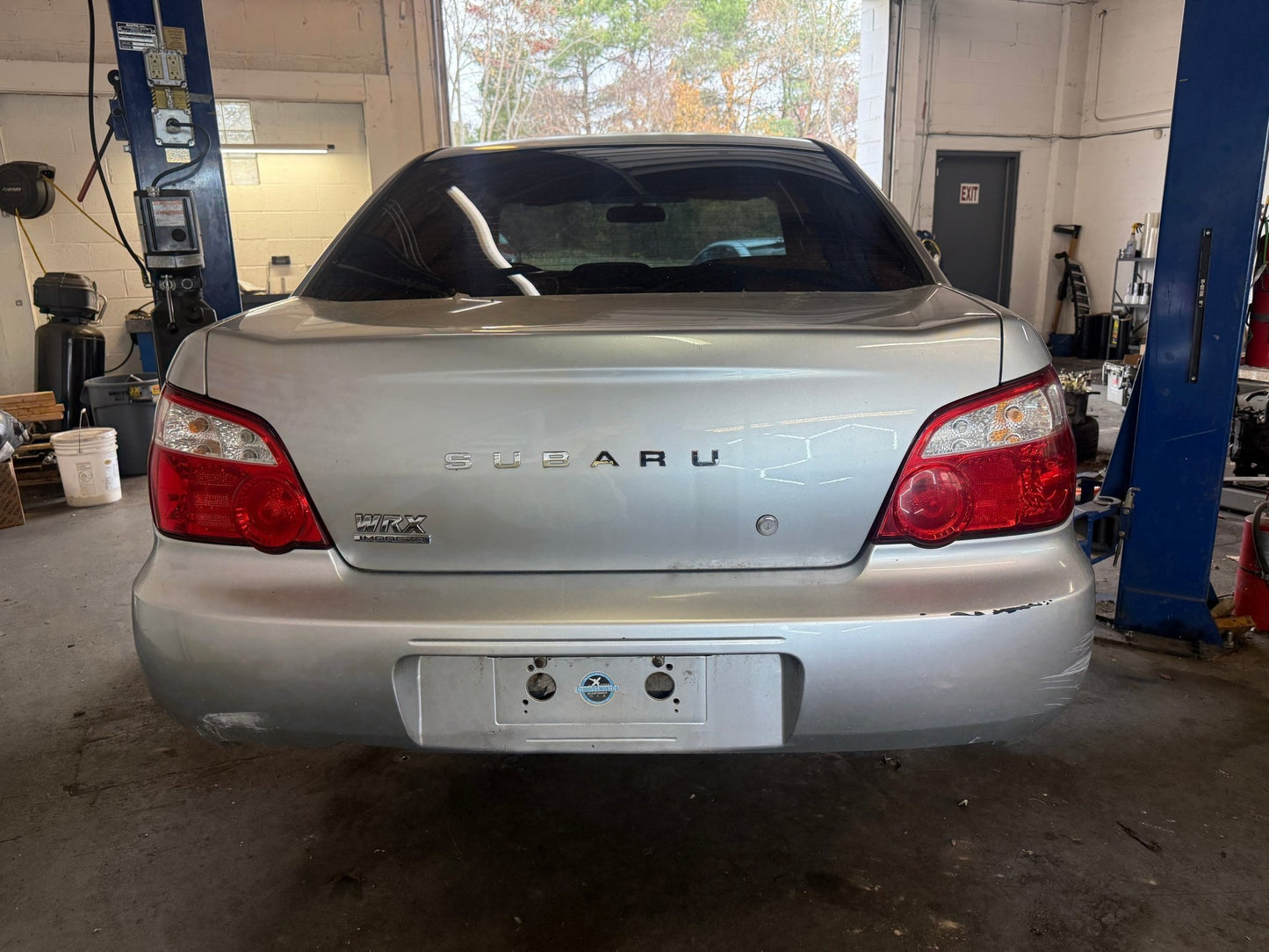 2005 Subaru wrx Sedan PSM platinum silver metallic chassis car shell project