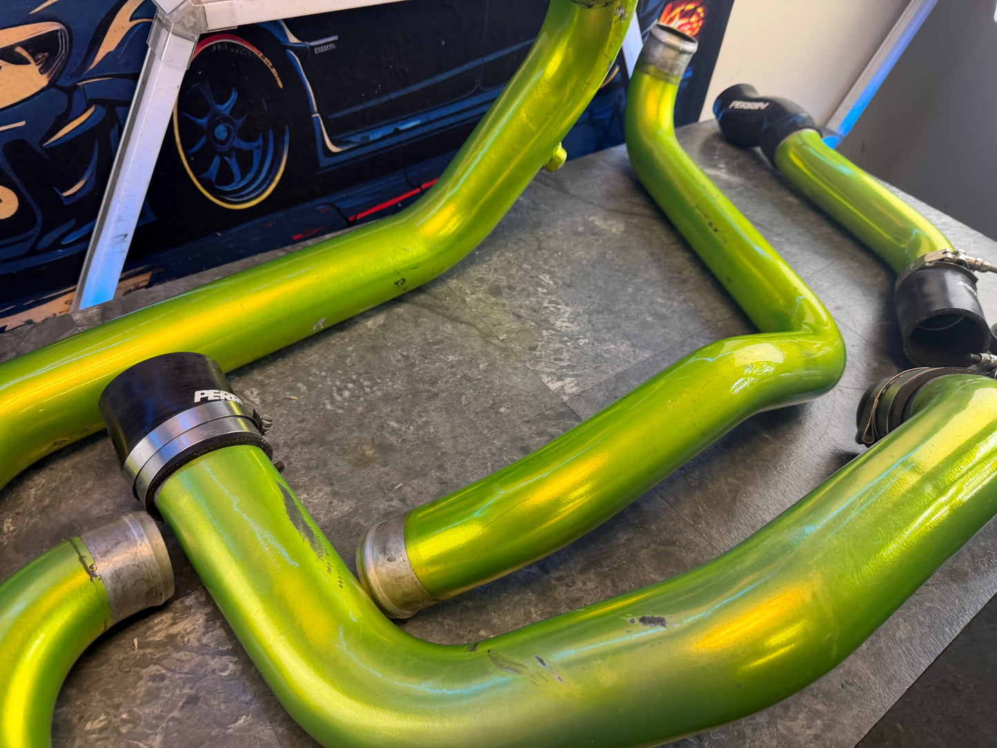 PERRIN performance FMIC 2008 - 2014 Subaru STi 3.5” core w/ pipes , clamps & couplers