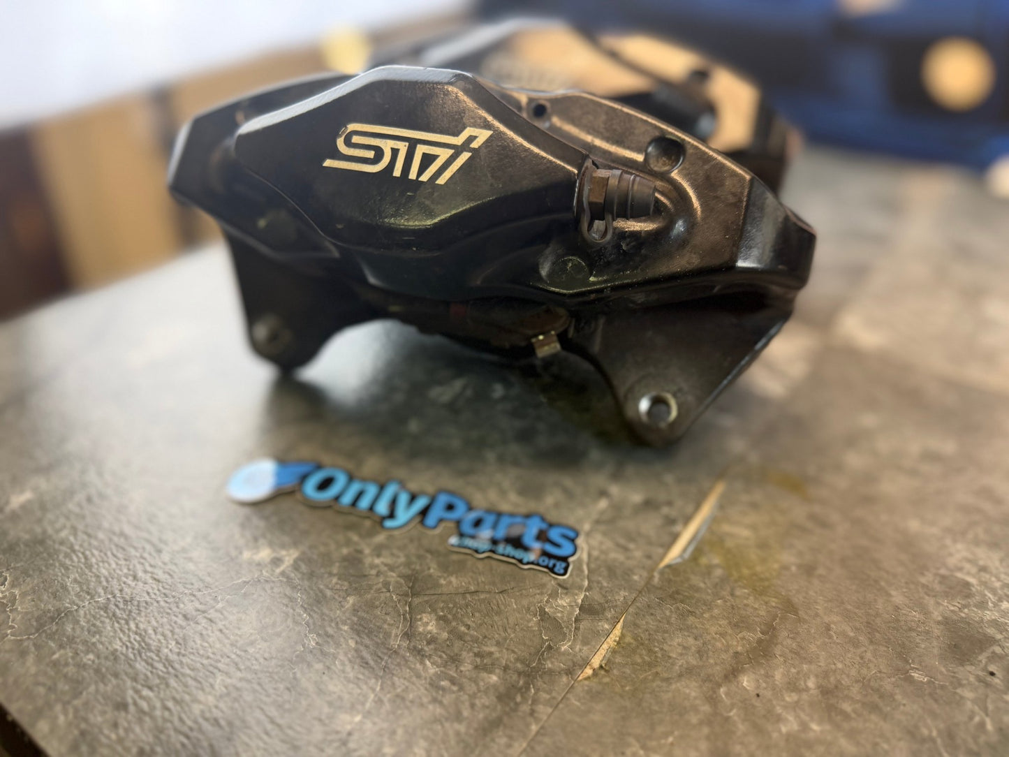 OEM Subaru STi rear brembo brakes 2008 - 2017 ( wrx swap ) legit brake calipers