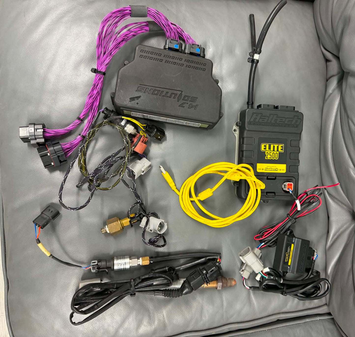 HALTECH elite 2500 stand alone ecu kit VA Subaru STi ej257 w/ WB1 , oil & coolant temp sensors