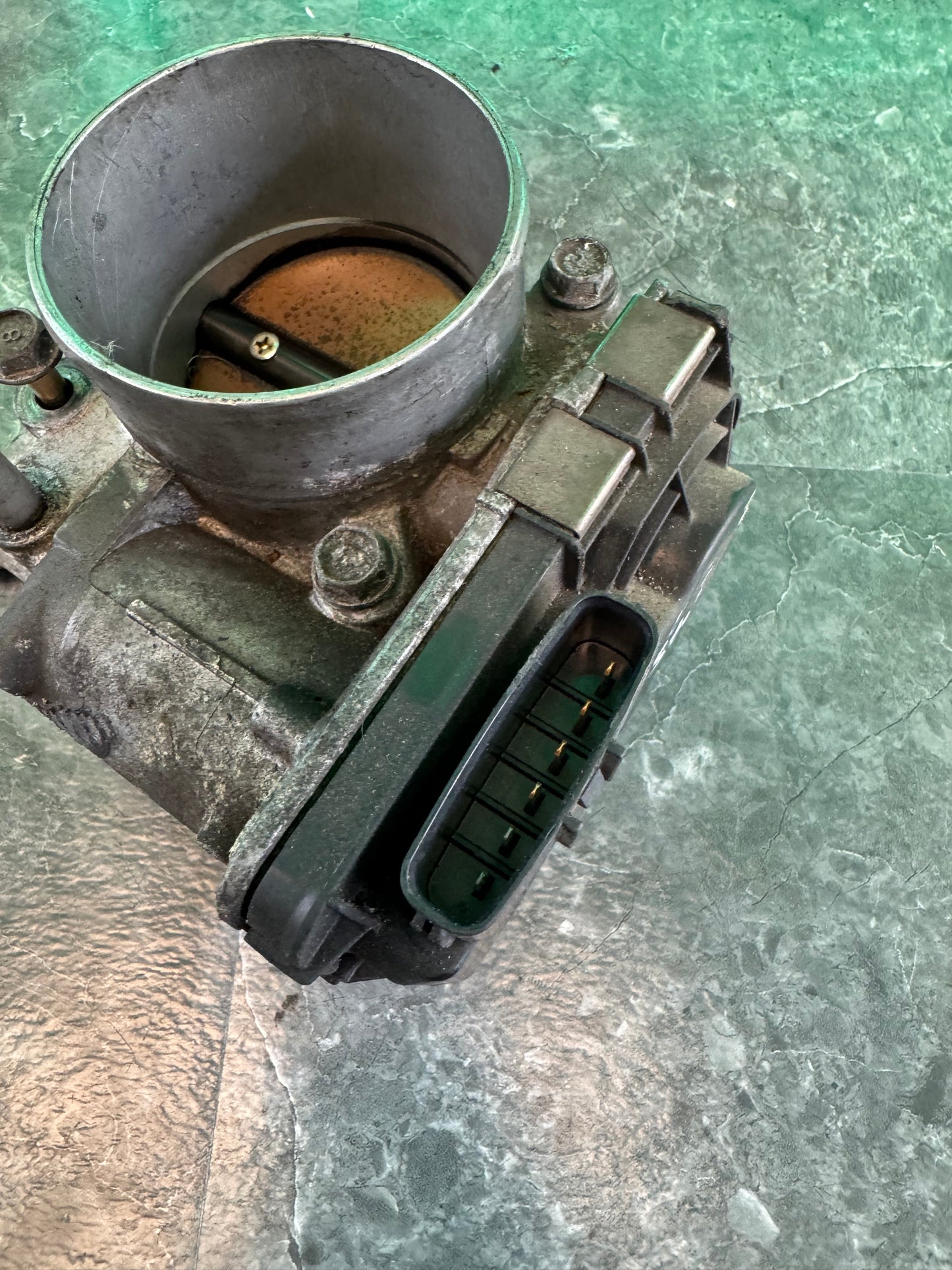 2004-2005 Subaru WRX STi OEM Throttle Body Assembly With Hardware