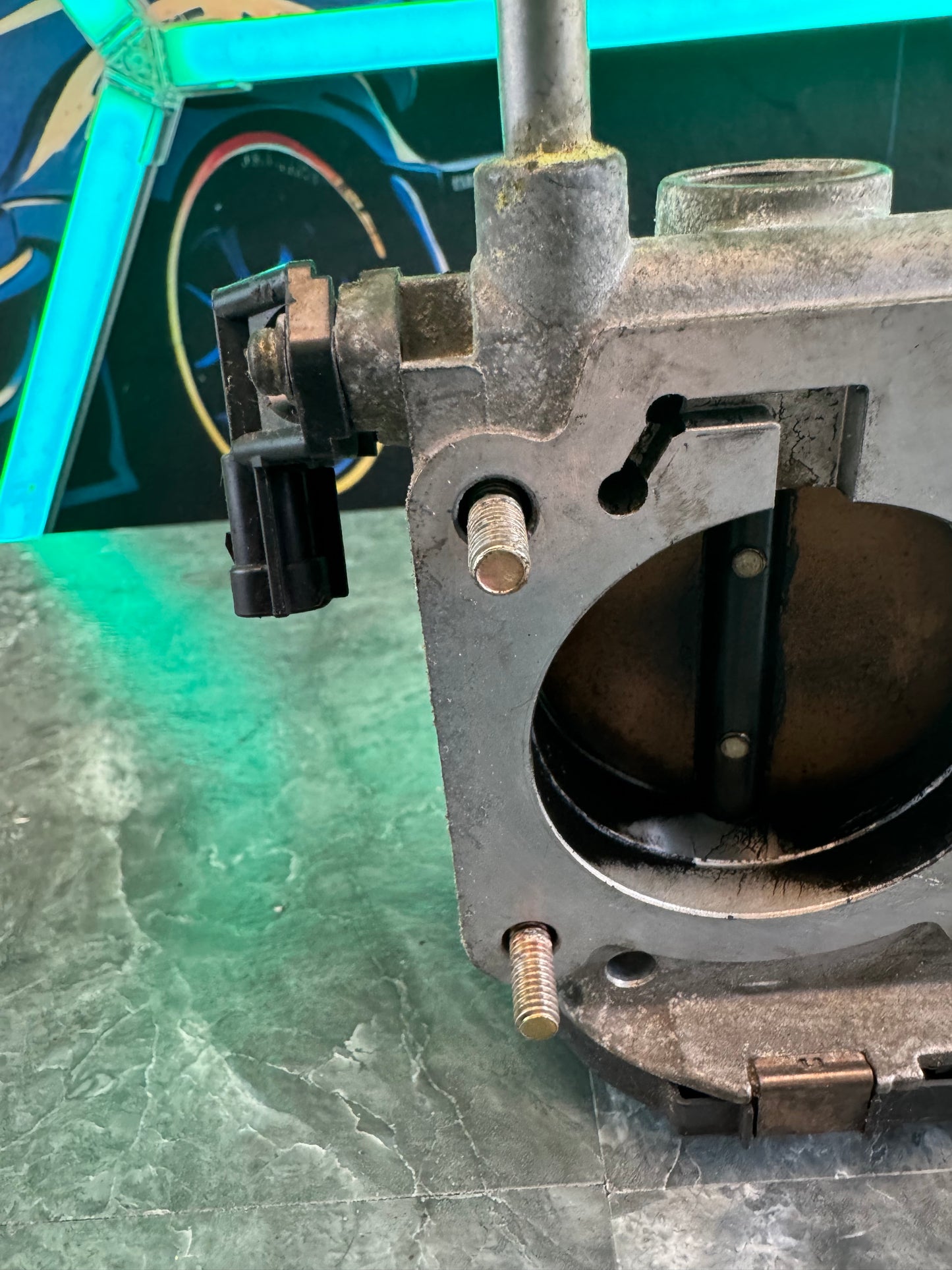2004-2005 Subaru WRX STi OEM Throttle Body Assembly With Hardware
