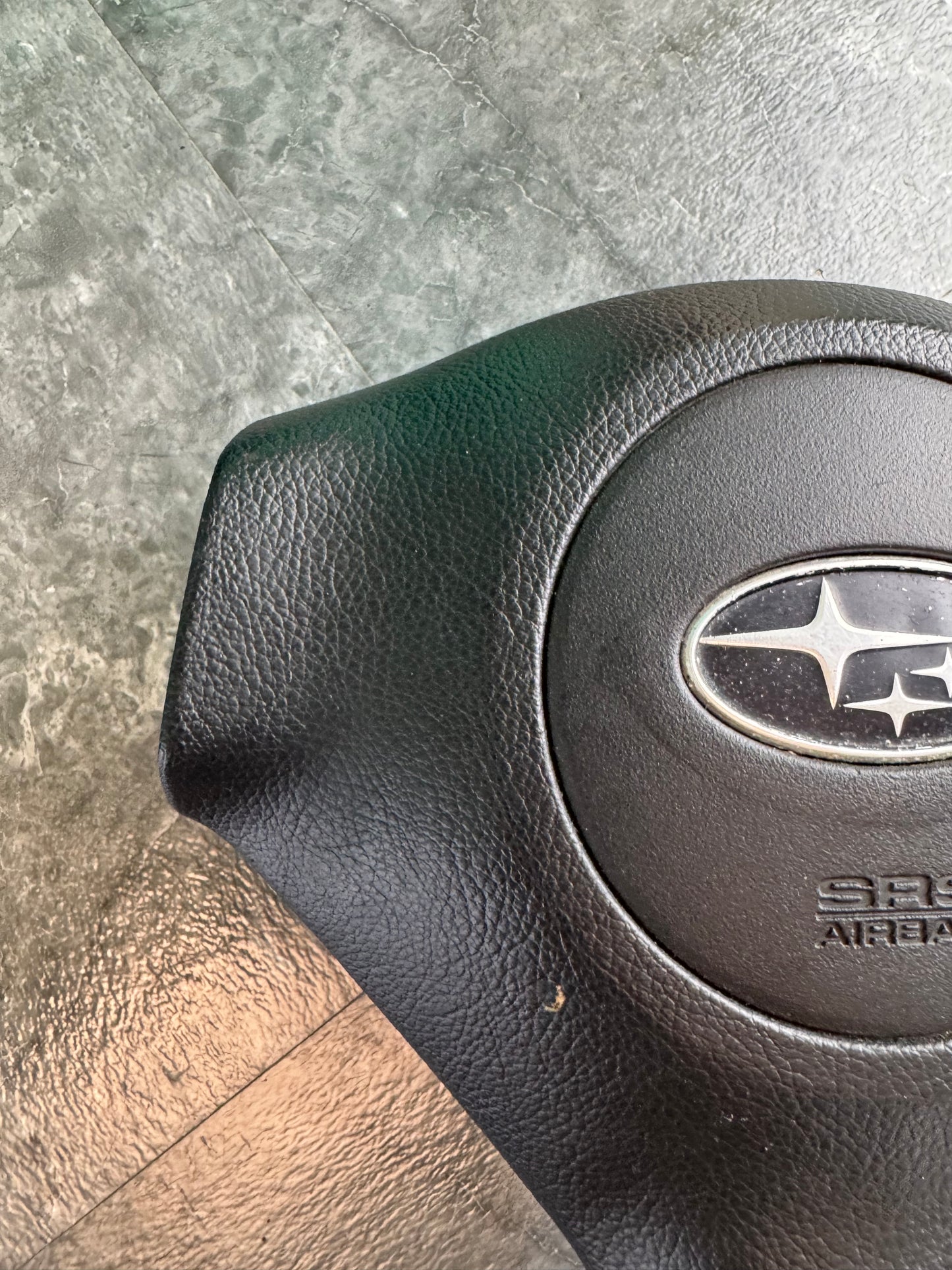 2005-2007 Subaru WRX Steering Wheel Airbag Assembly