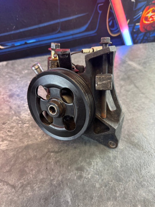 2004-2007 Subaru Impreza WRX STi OEM Power Steering Pump Mount L5