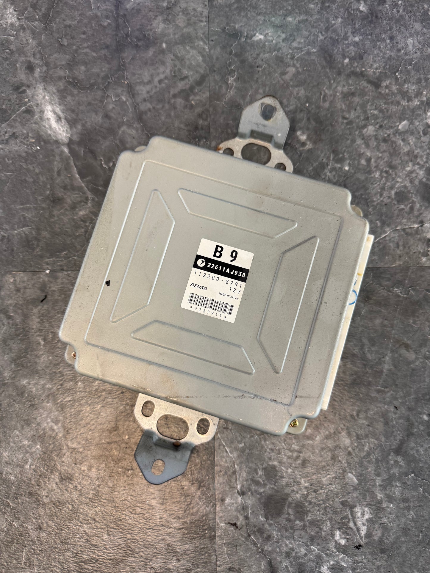 2005 Subaru Impreza WRX STi OEM ECU Engine Computer Module ECM 22611AJ930