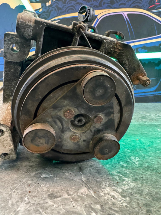 2004-2007 Subaru Impreza WRX STi AC Compressor With Bracket