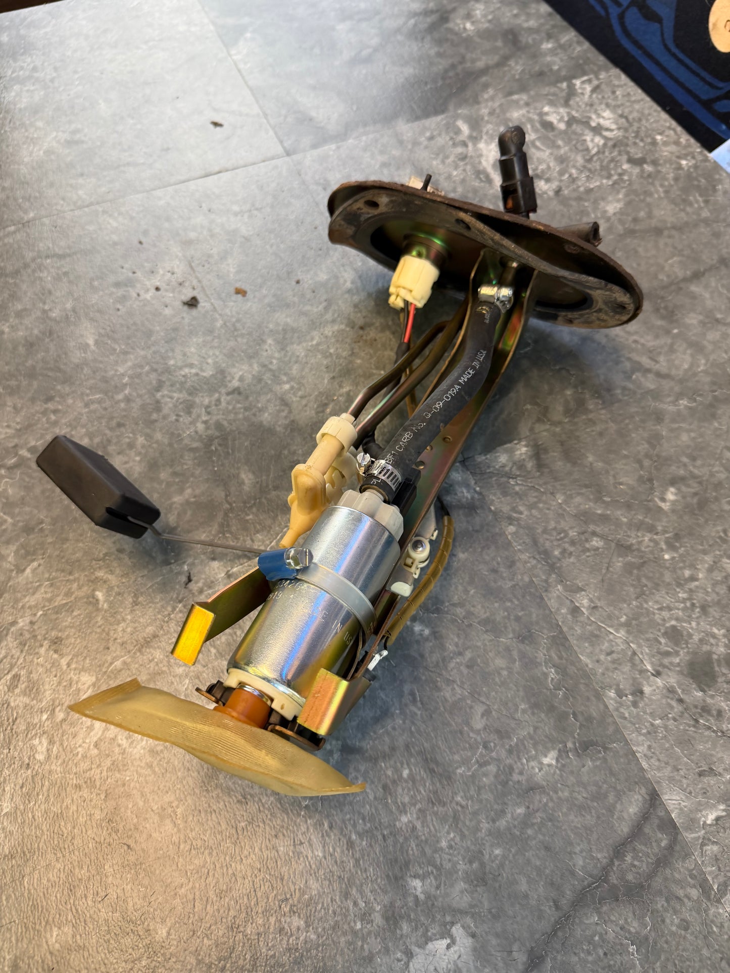 2002 - 2007 Subaru wrx and 04-07 STi oem fuel pump hanger w/ walbro aftermarket fuel pump