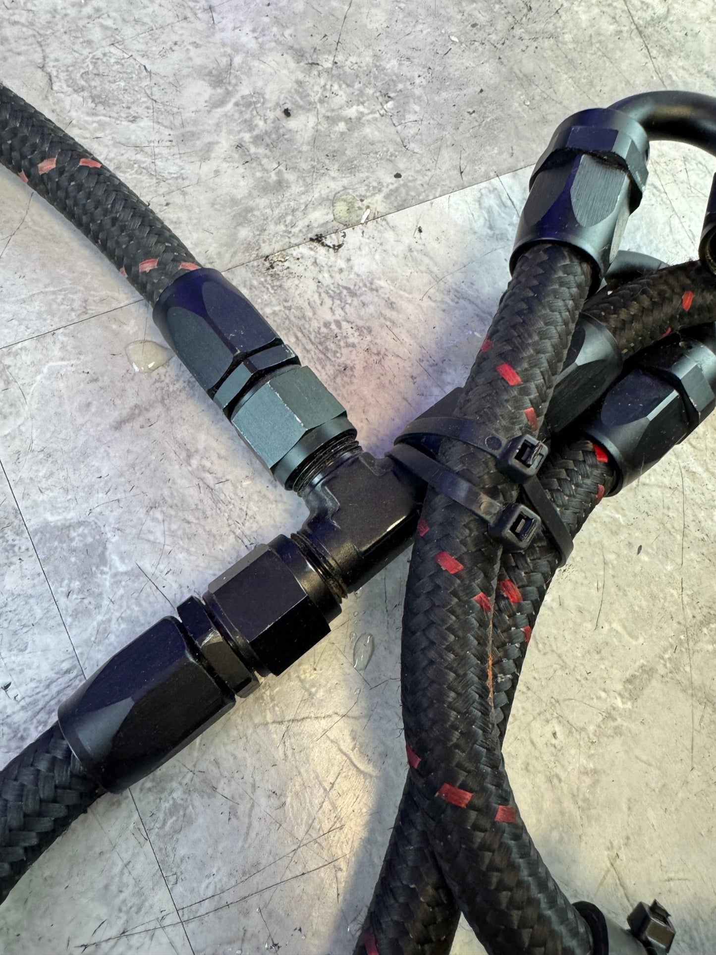 Custom AN-6 And AN-8 Fuel Lines With Aeromotive Inline Fuel Filter