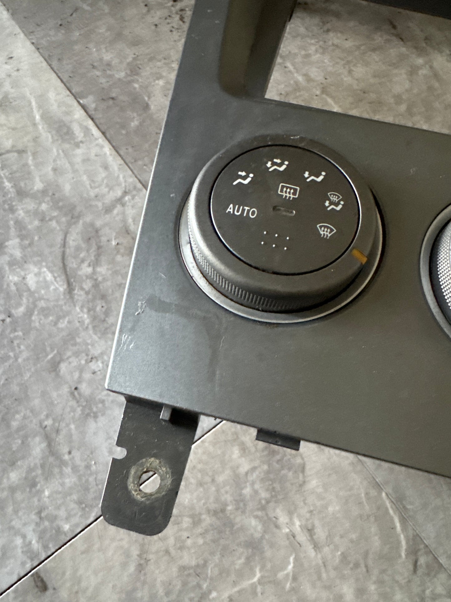 OEM 2004-2007 Subaru Impreza Radio HVAC Trim Dash Panel Bezel Saab 9-2x