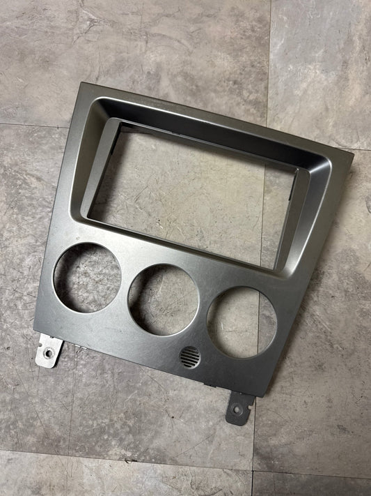 2005-2007 Subaru Impreza WRX STi OEM Dash Radio Climate Control Trim Cover J2