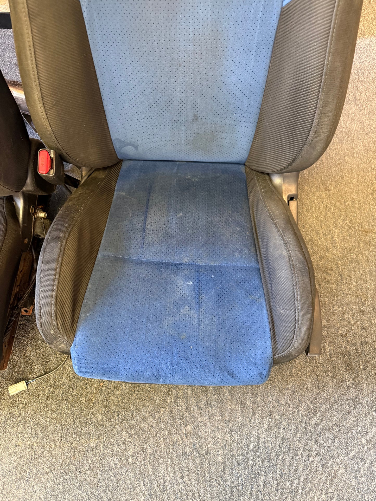 SUBARU oem STi seats front pair 2002-2007 wrx & Impreza cherry blossom pink logo