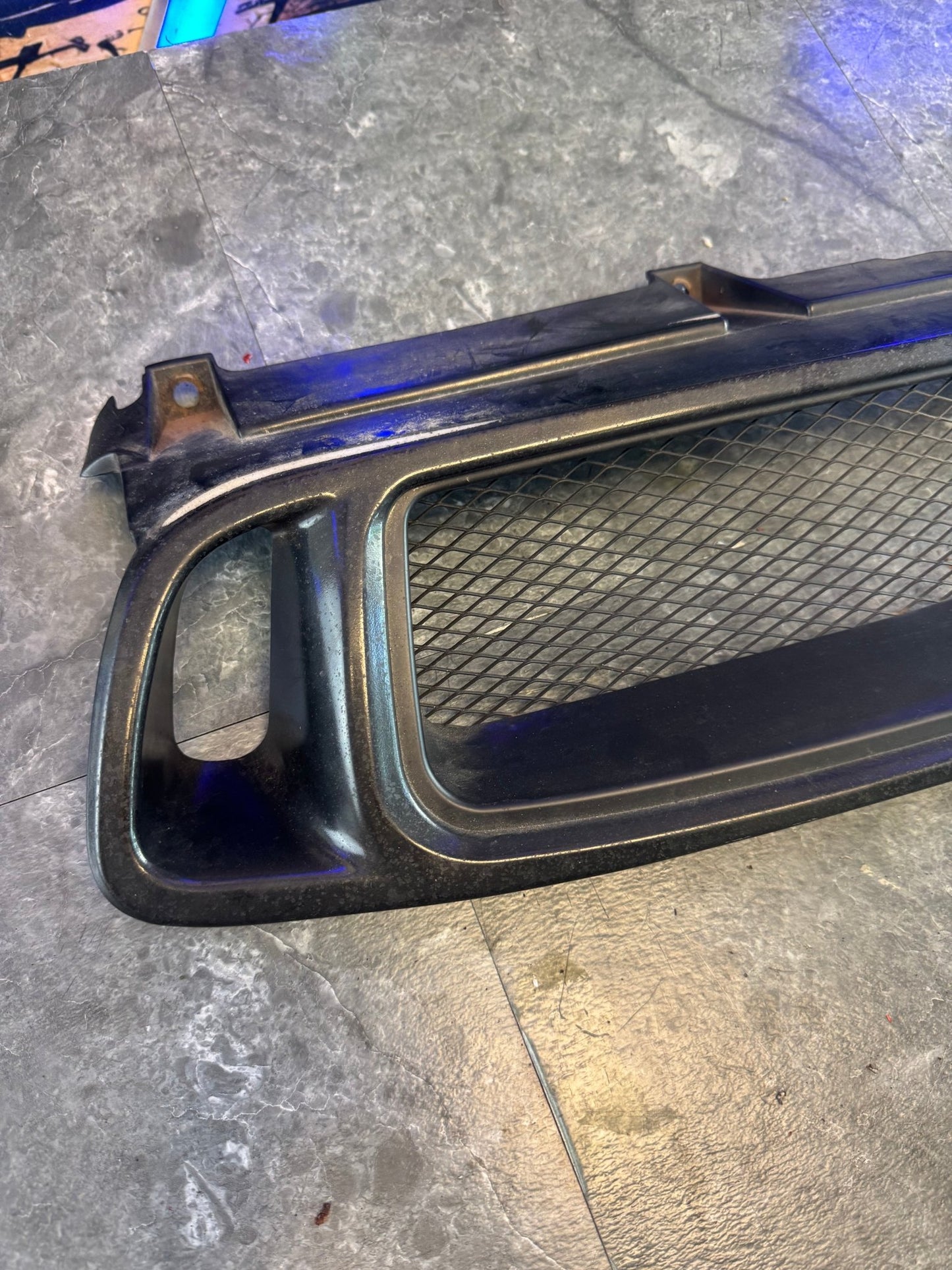 2004-2005 Subaru Impreza WRX STi Aftermarket Front Grille Assembly