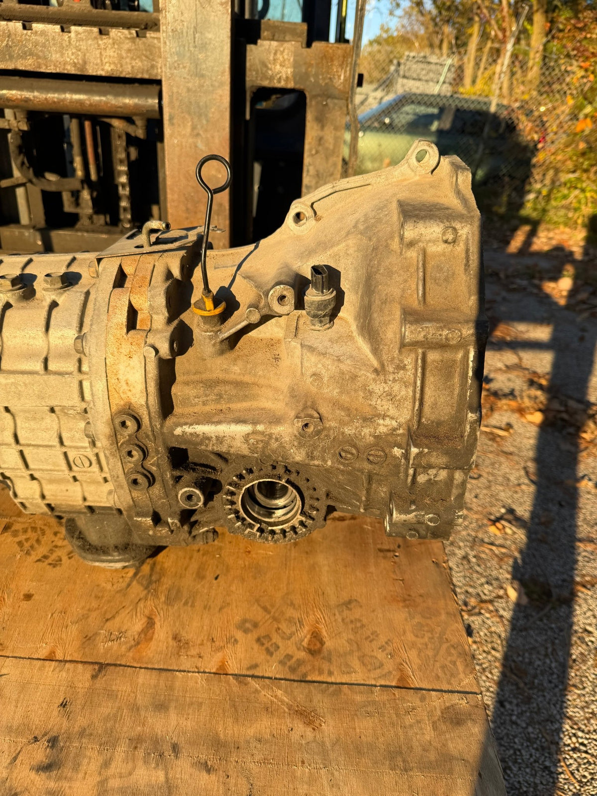 * CORE * 2004 Subaru STi 6 speed manual AWD DCCD gearbox transmission 3.9 ( needs front differential replaced )