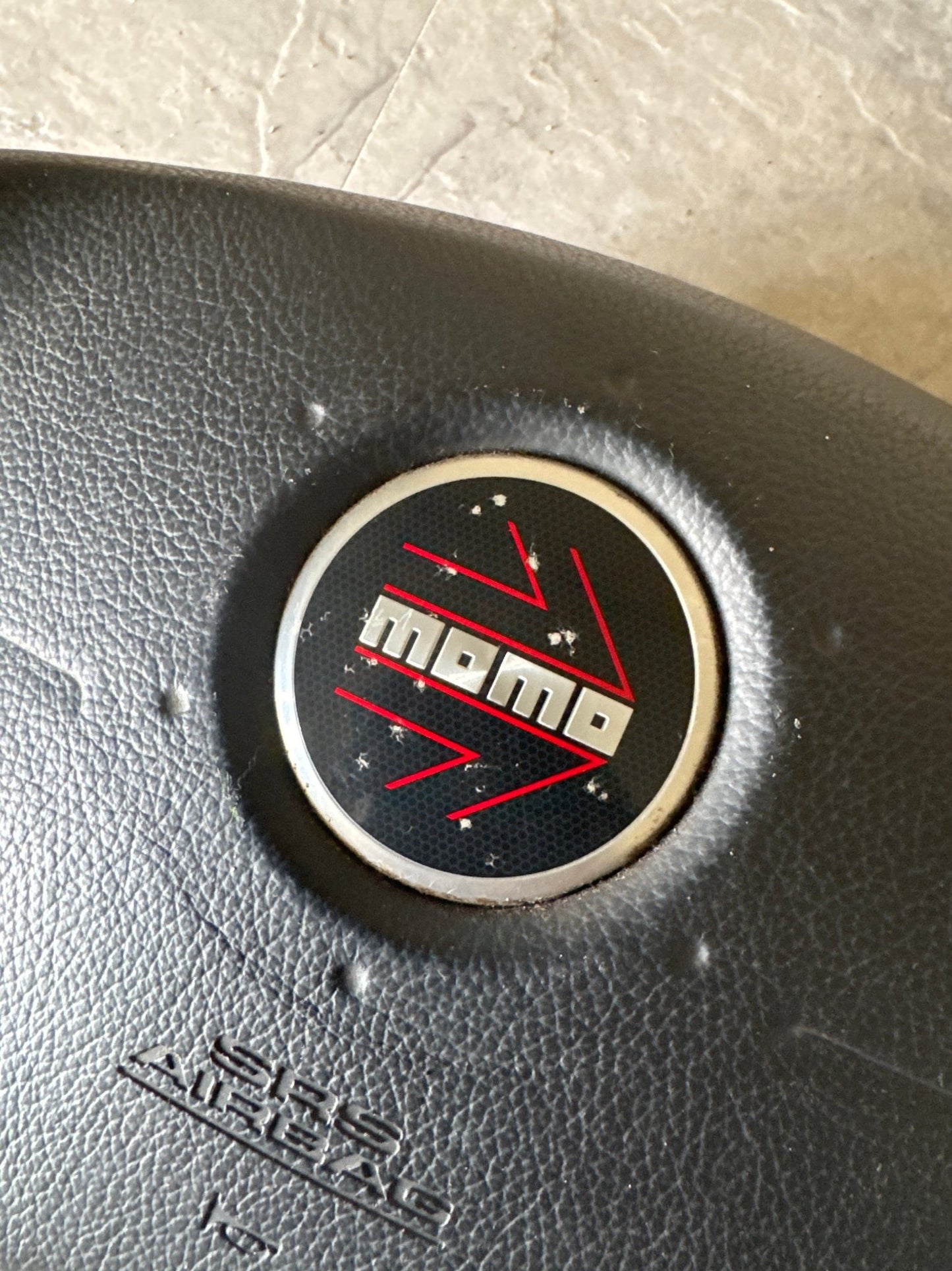 2002 2003 Subaru Impreza & WRX Drivers Airbag Assembly with RED Momo Cover 98211FE050ML (2)