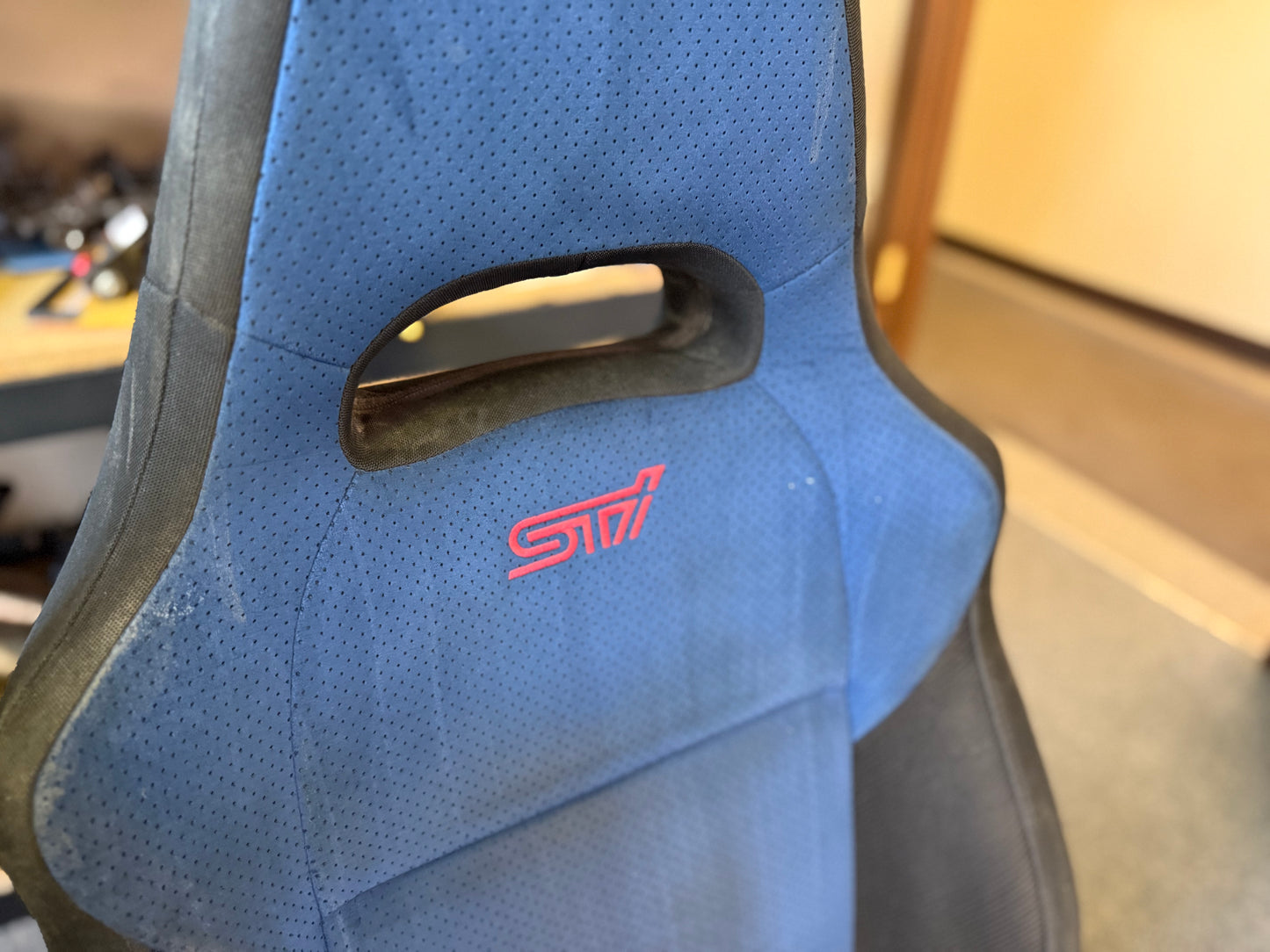 SUBARU oem STi seats front pair 2002-2007 wrx & Impreza cherry blossom pink logo