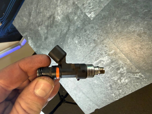 FIC 1000 CC top feed fuel injectors Subaru STi & wrx fuel injector clinic