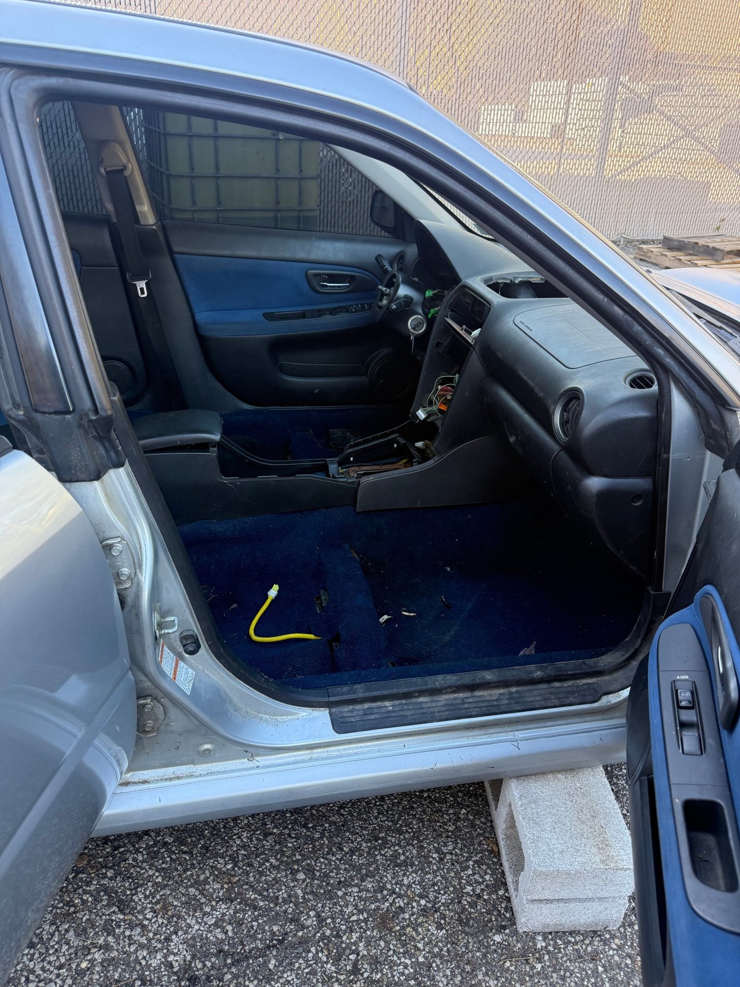 2005 Subaru wrx Sedan PSM platinum silver metallic chassis car shell project