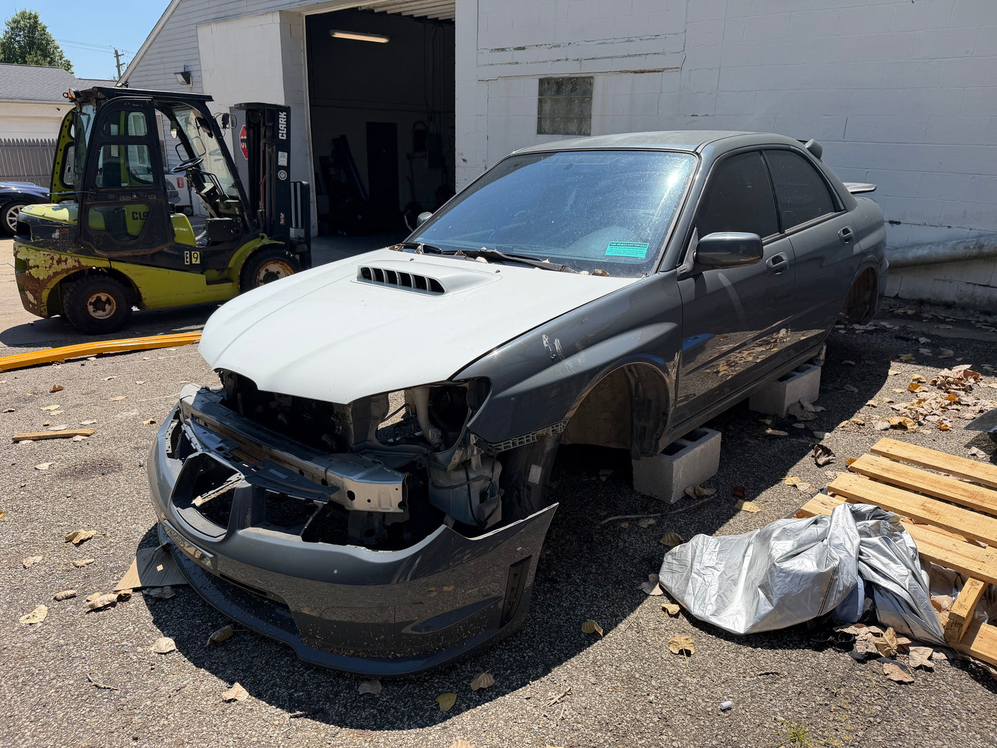 2006 Subaru STi chassis & title ( project or parts )
