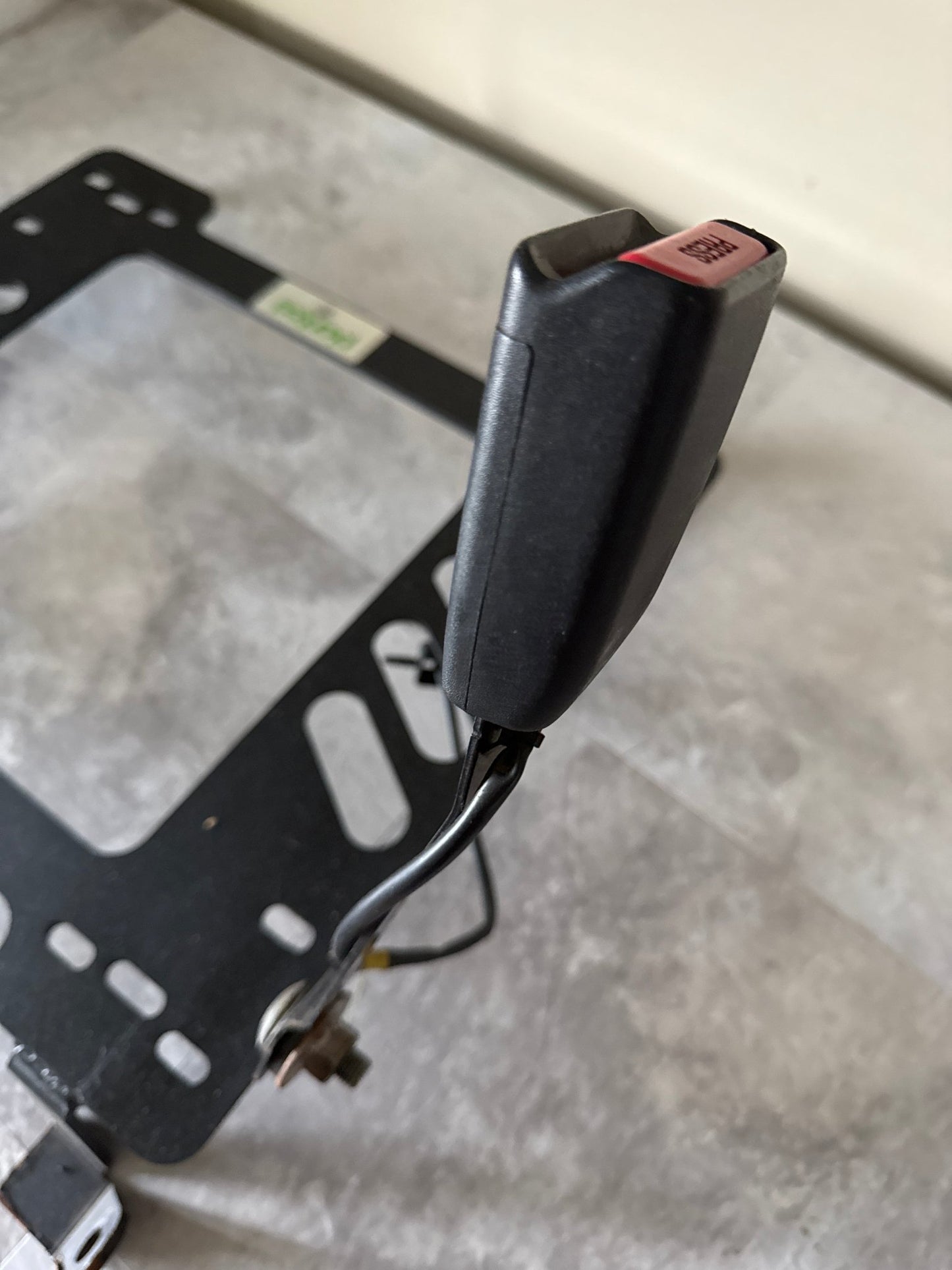 Planted Seat Bracket- Subaru Impreza (2008-2011) / WRX/STI (2008-2014) - Driver / Left