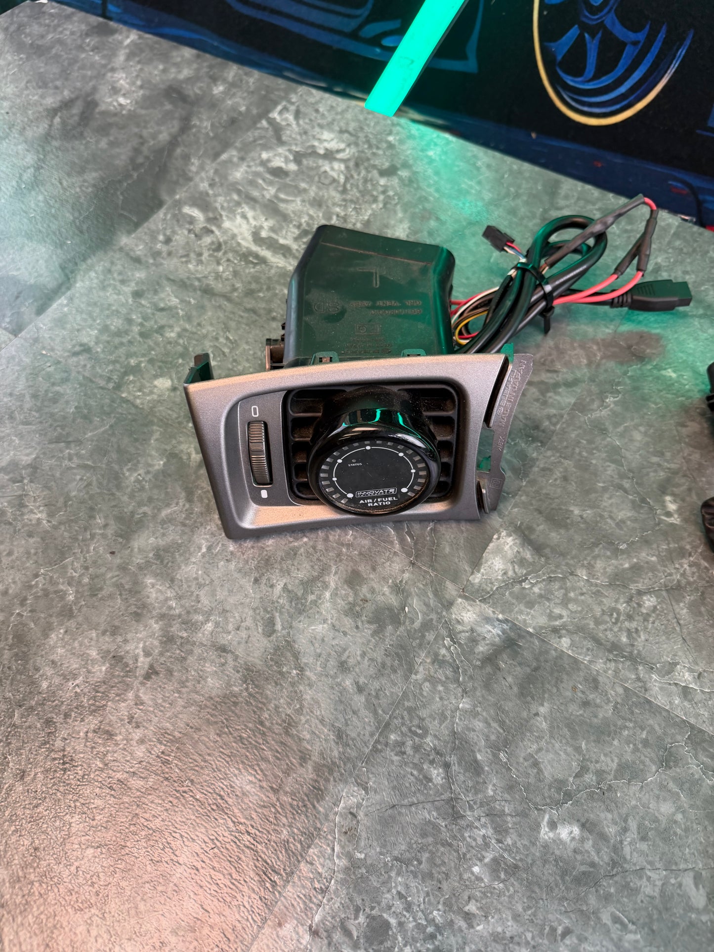 INNOVATIVE AFR air fuel ratio GAUGE 2008-2014 Subaru wrx & STi w/ o2 sensor & subtle solutions vent pod