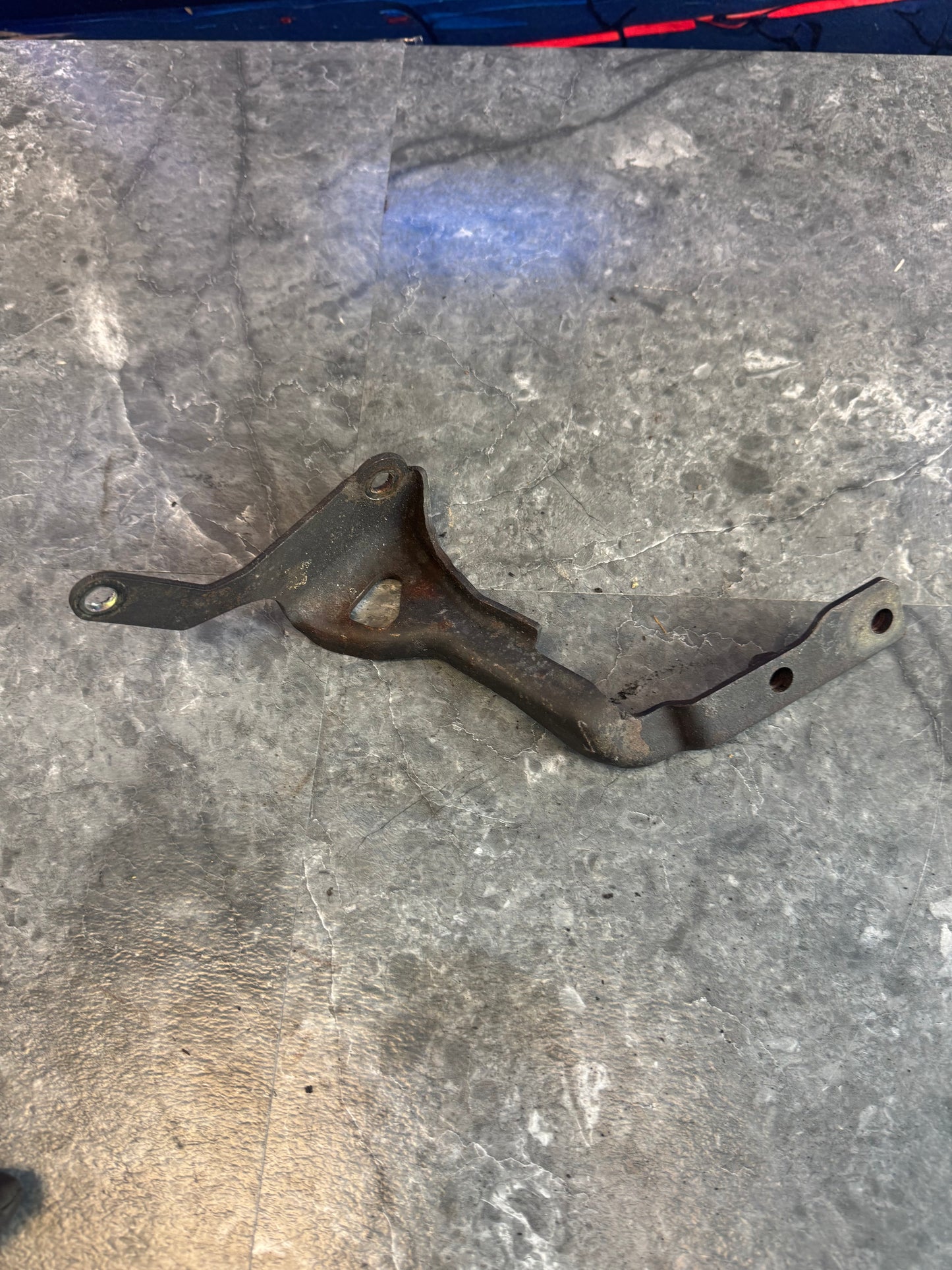 2002-2007 Subaru WRX / 2004-2007 Subaru STi OEM Intercooler Bracket Passenger Side