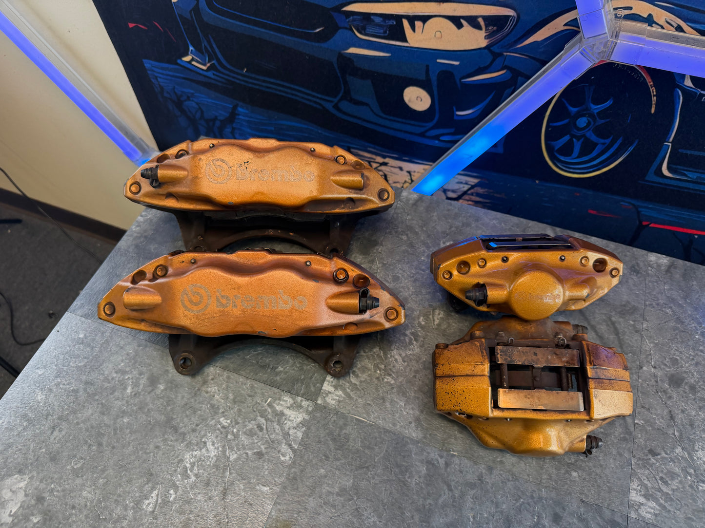 Subaru STi 2004 - 2007 STi oem authentic gold brembo brake calipers ( wrx swap ) NEED REPAIRED