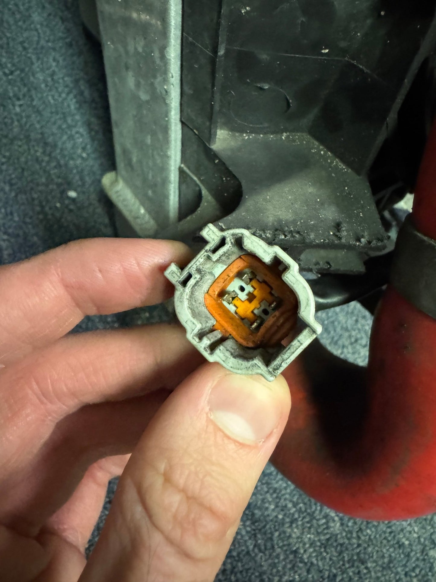 Mishimoto All Aluminum Radiator With Fans And Mishimoto Red Hoses For Subaru 08-14 WRX / 08+ STi