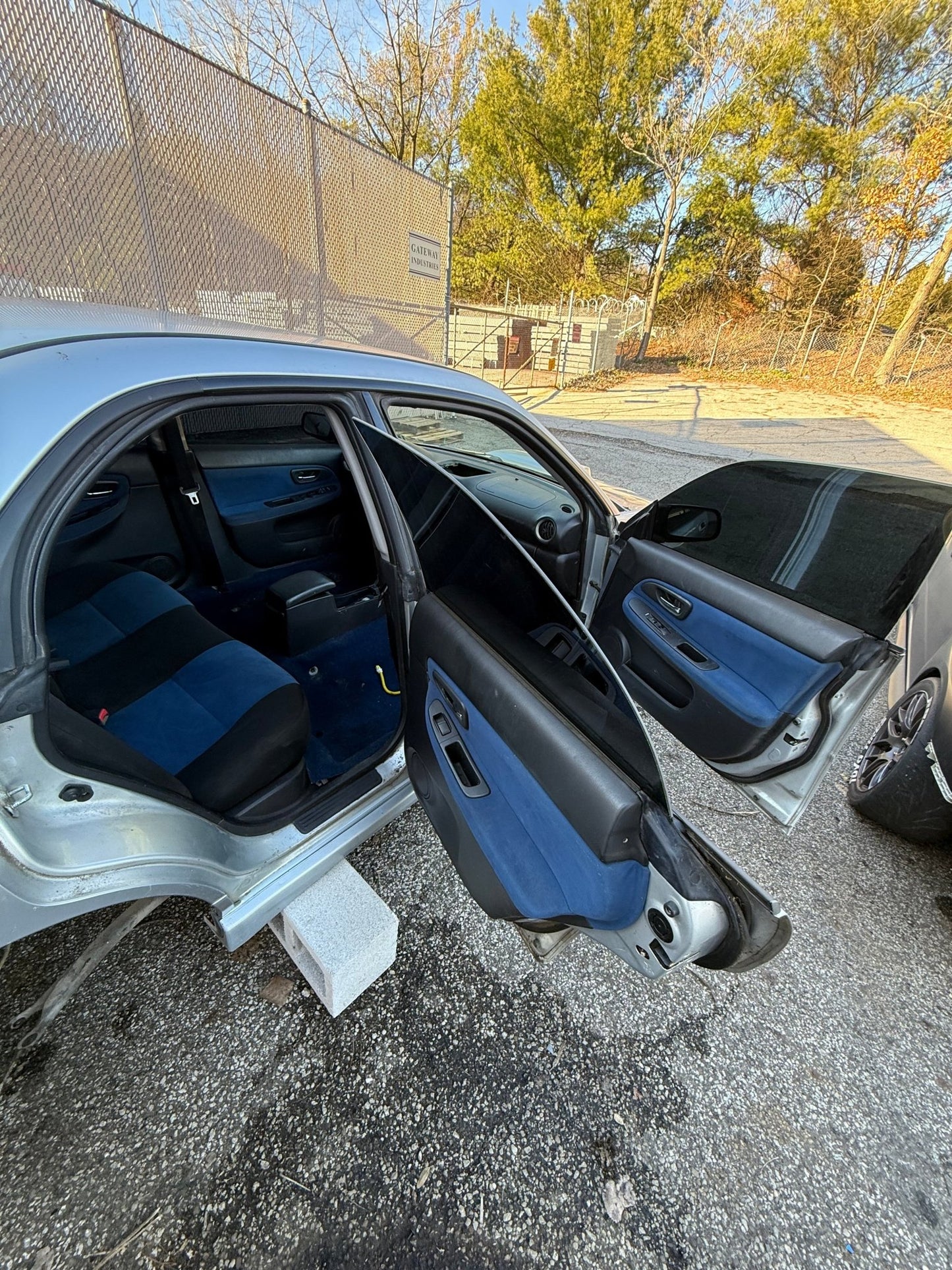 2005 Subaru wrx Sedan PSM platinum silver metallic chassis car shell project