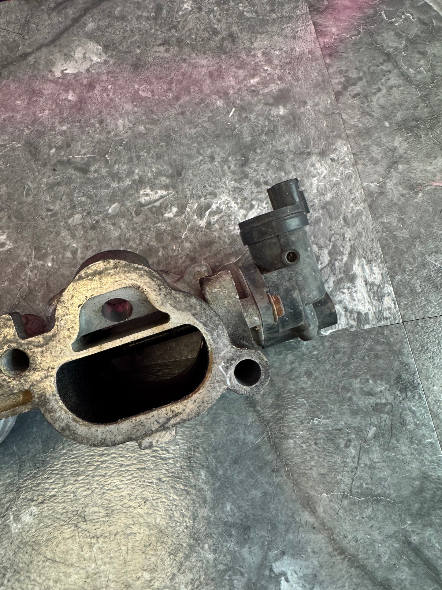 2004-2006 Subaru Impreza WRX STi OEM Engine Intake Manifold TGV Assembly Tumble Generator Valve Side Feed