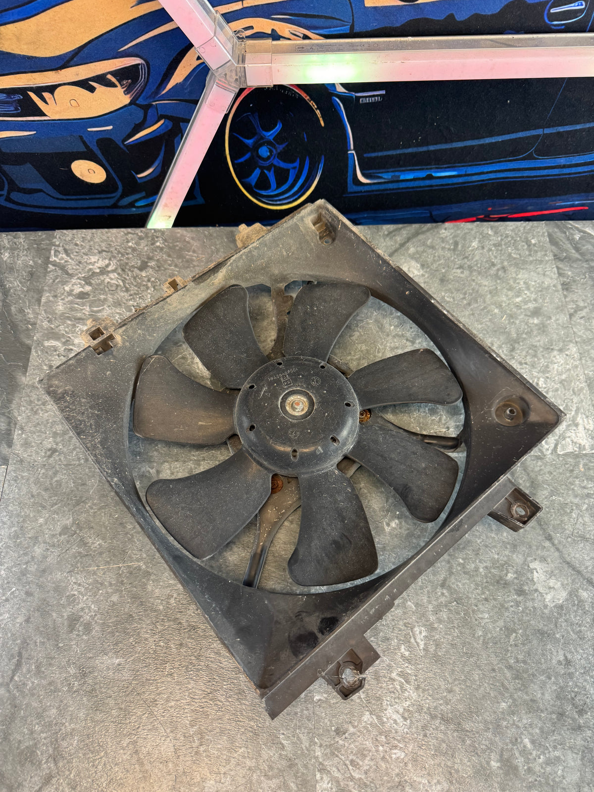 2004-2007 Subaru Impreza WRX STi OEM Right RH Radiator Cooling Fan Shroud And Fan