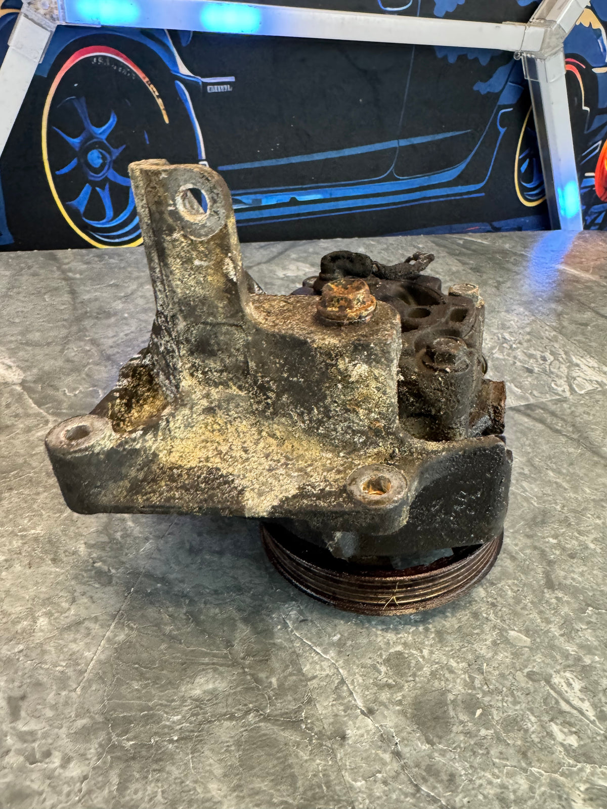 2004-2007 Subaru Impreza WRX STi OEM Power Steering Pump with Mount