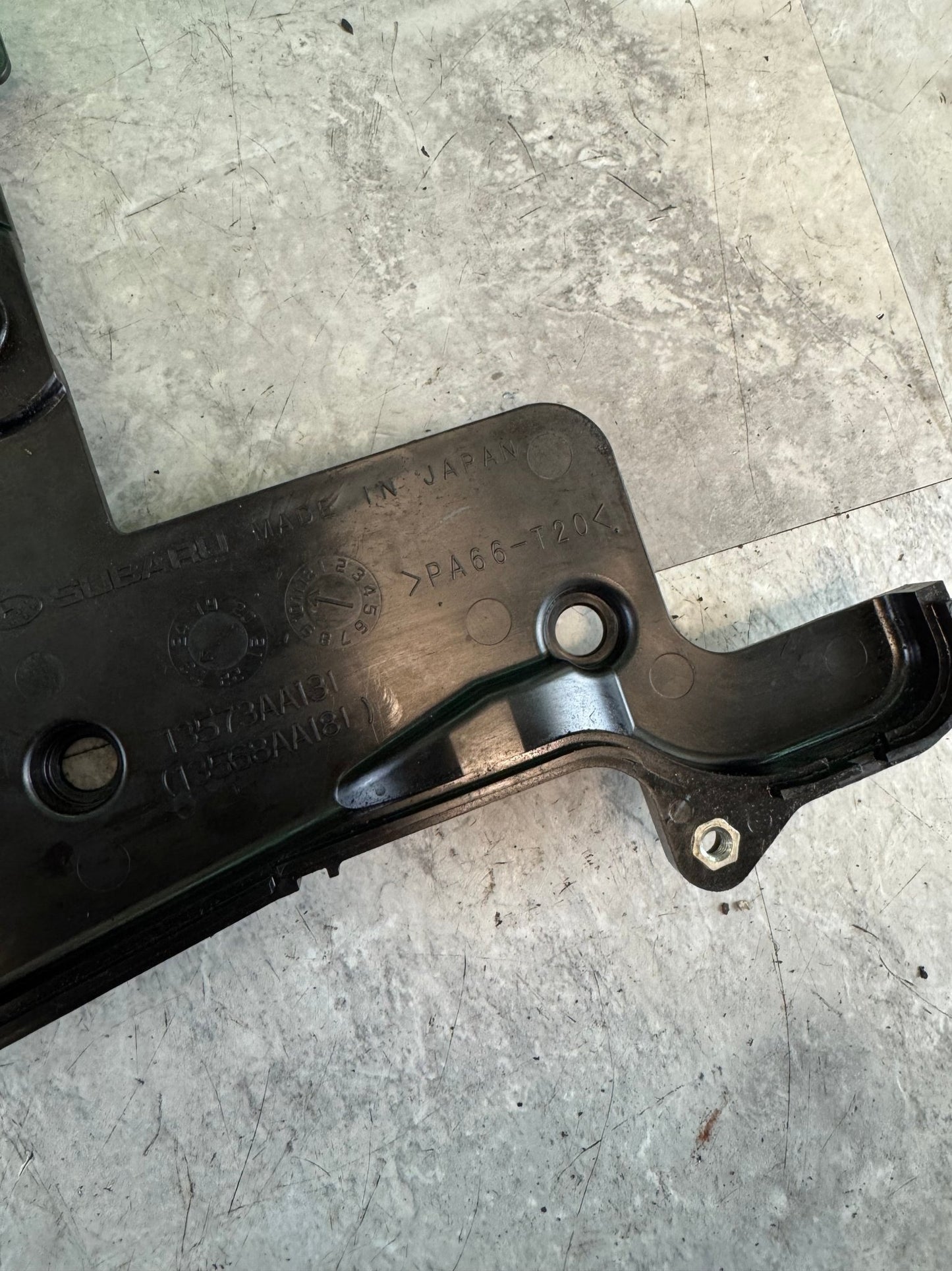 OEM Subaru RH Inner Timing Cover Ej255, Ej205, Ej257 Y6