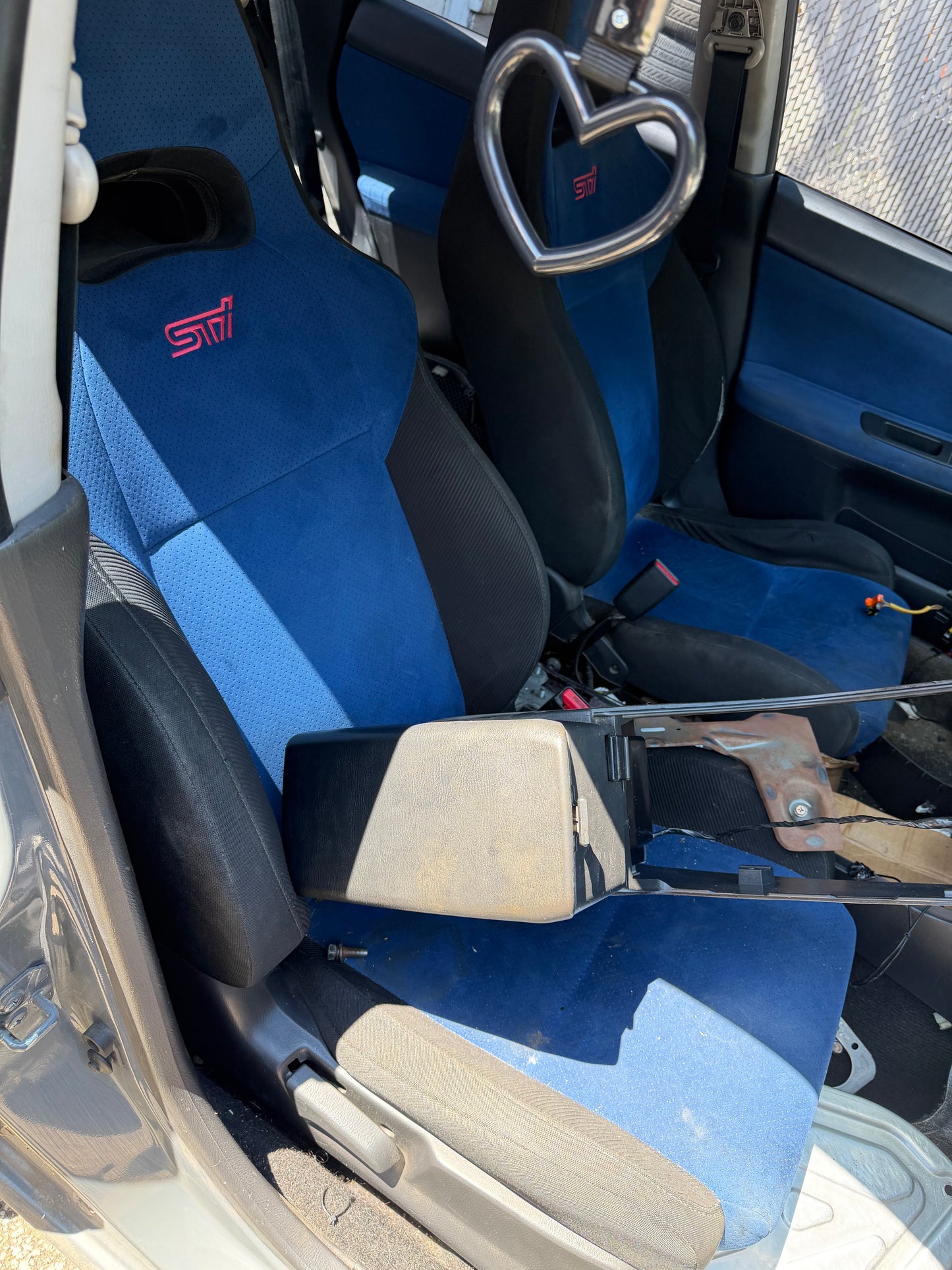 2006 Subaru STi chassis & title ( project or parts )