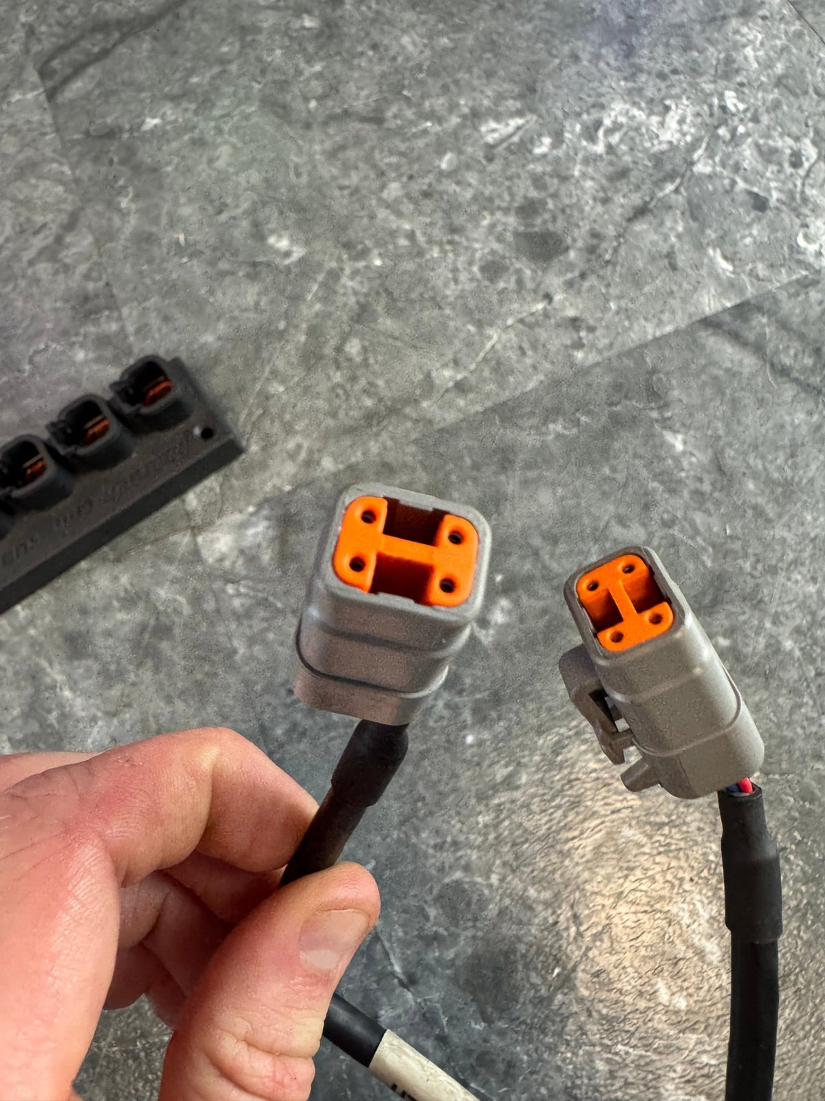 Haltech Elite CAN Hub 4-Port DTM