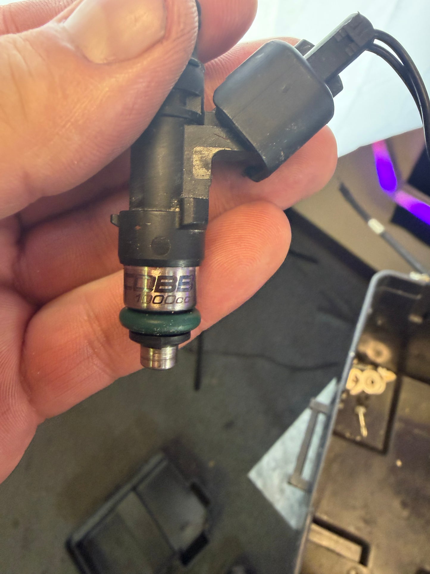 ID 1000 CC top feed injectors Subaru STi & wrx Cobb tuning INJECTOR DYNAMICS