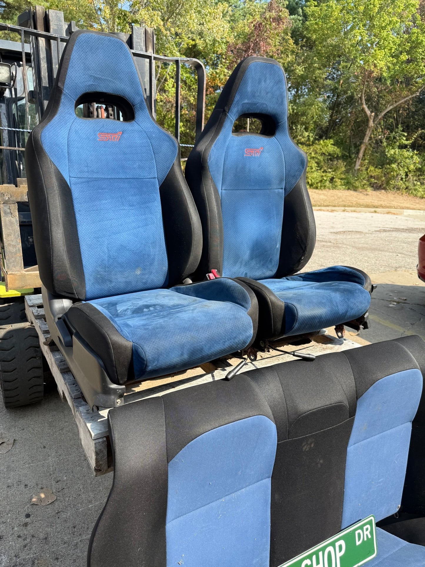 2004 Subaru STi oem alcantara blue front and rear seats 2002-2007 wrx & Impreza