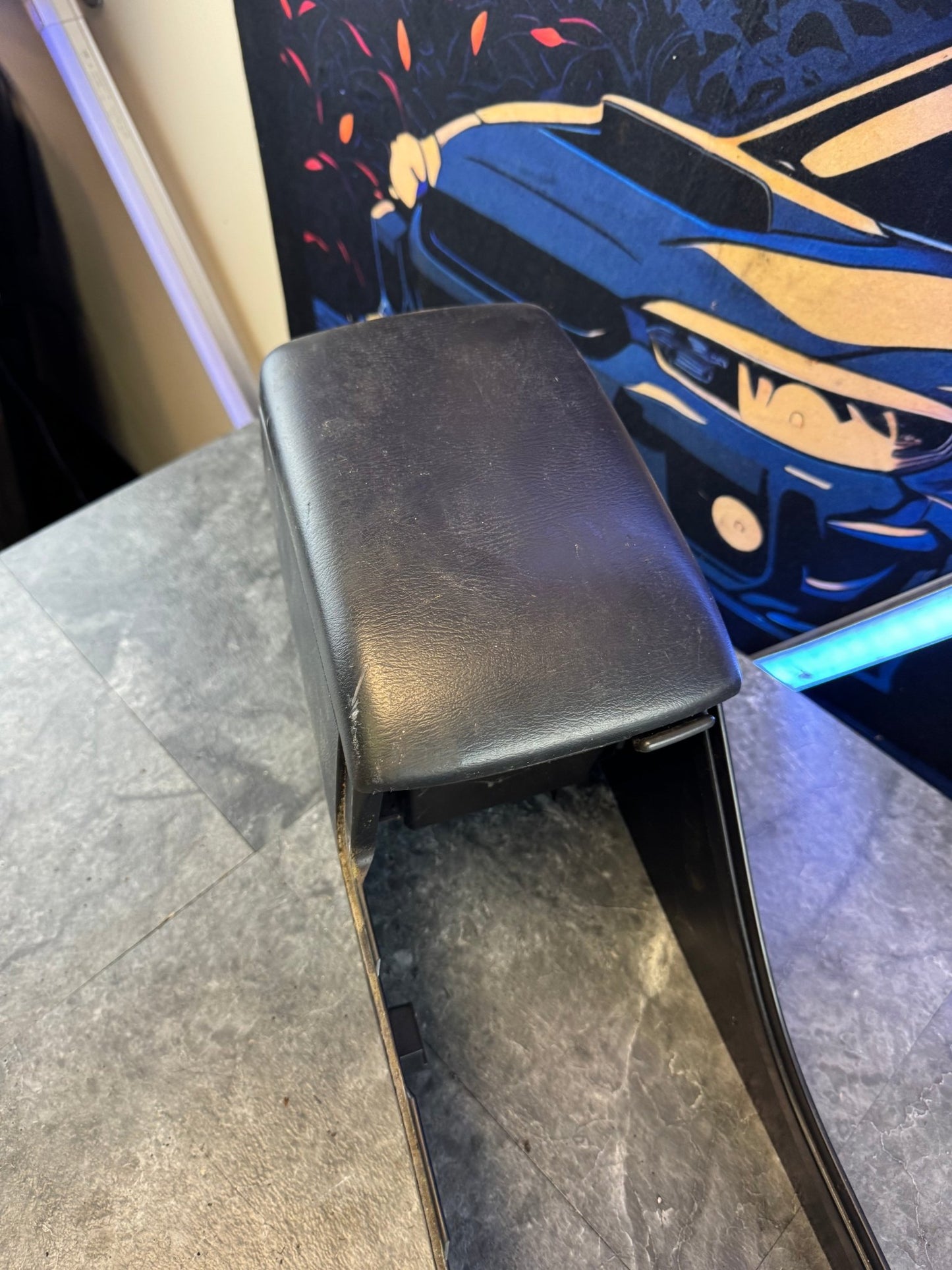 2005-2007 Subaru Impreza WRX STI Black Center Console Rest Trim Middle