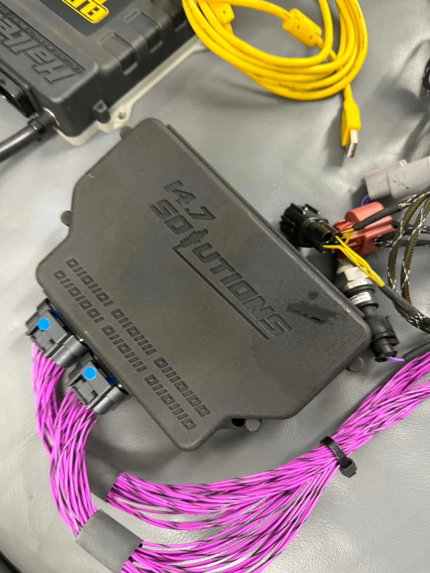 HALTECH elite 2500 stand alone ecu kit VA Subaru STi ej257 w/ WB1 , oil & coolant temp sensors