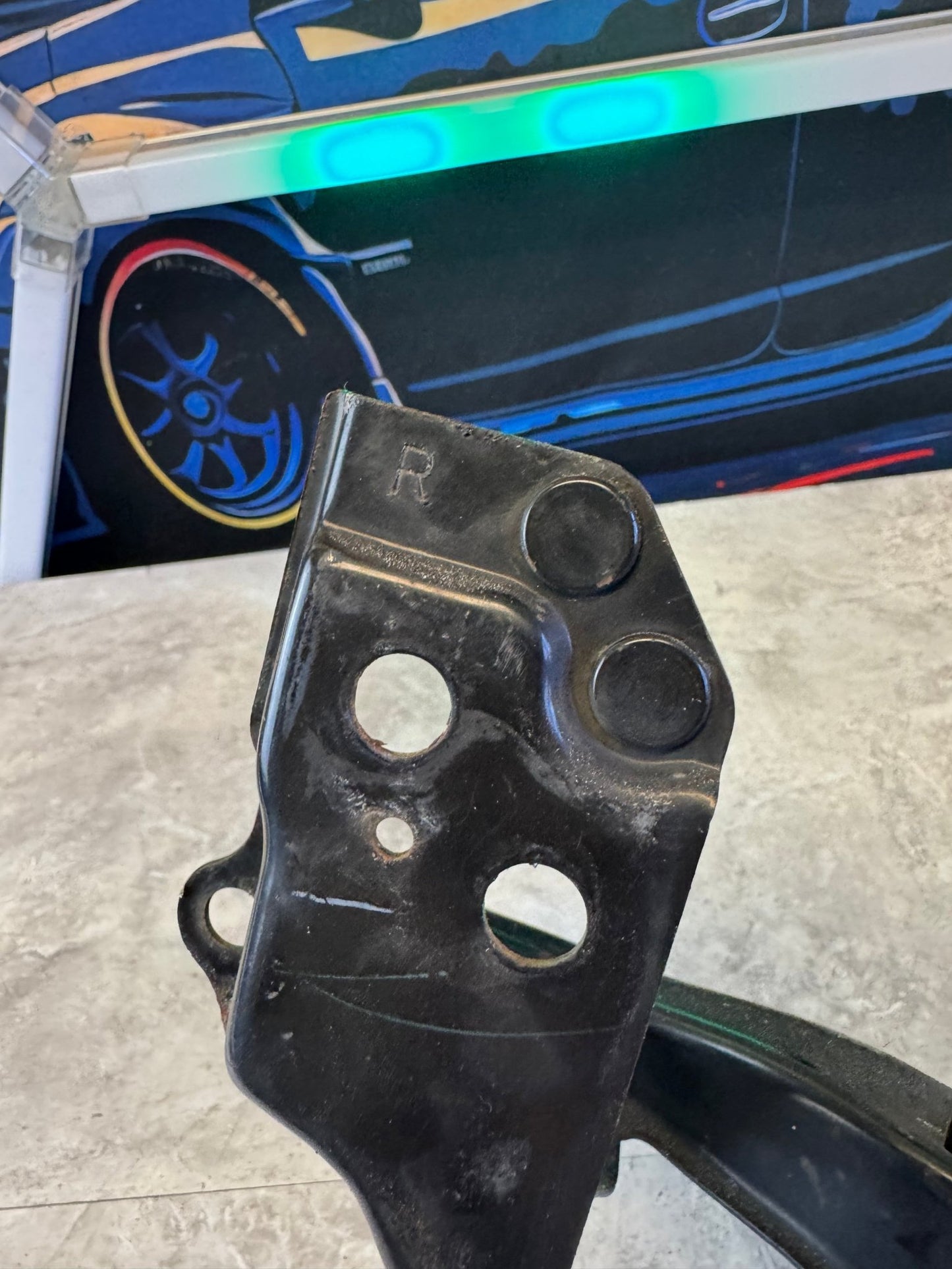 OEM 06-07 Subaru Impreza WRX STi Passenger Side RH Headlight Bracket