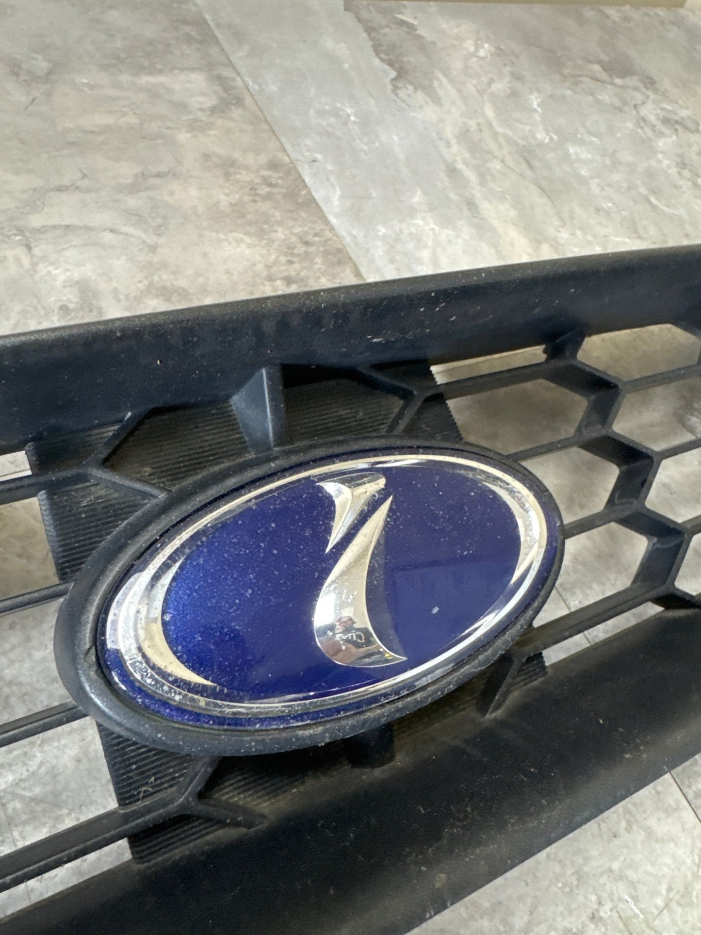 2002-2003 Subaru WRX Front Grille OEM Assembly (JDM Impreza Badge)