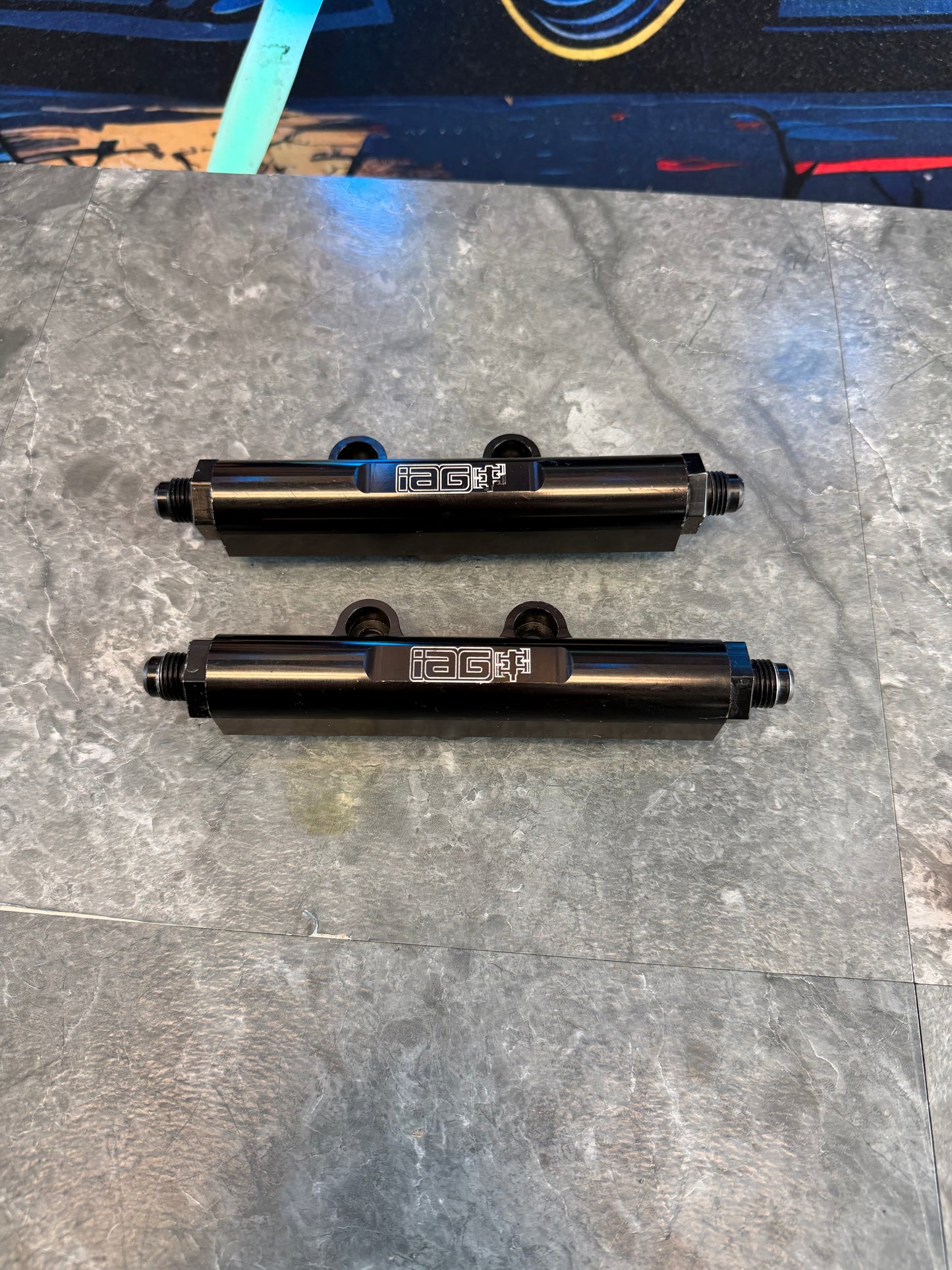 IAG v2 billet black Subaru STi & wrx top feed fuel rails & fittings w/ spacers and bolts