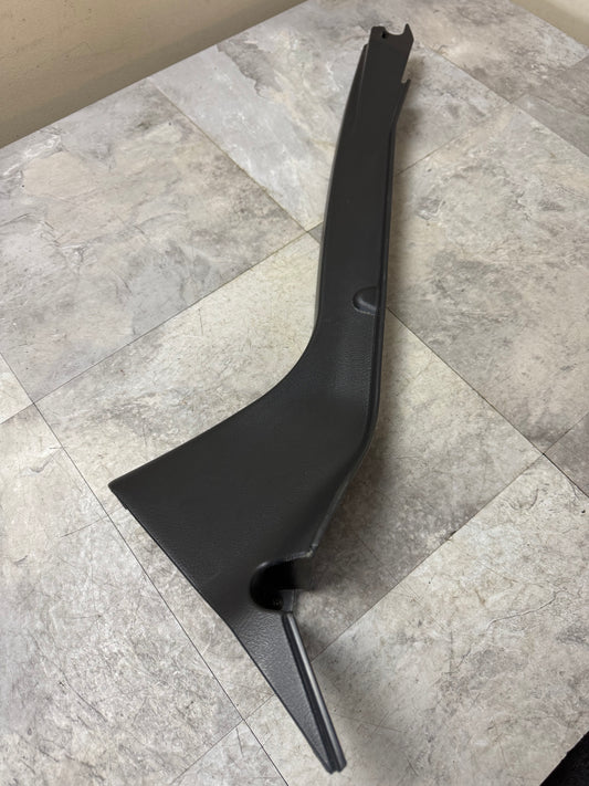 2002-2007 Subaru Impreza WRX STi OEM Seat Belt Cover Trim Left Driver LH F1