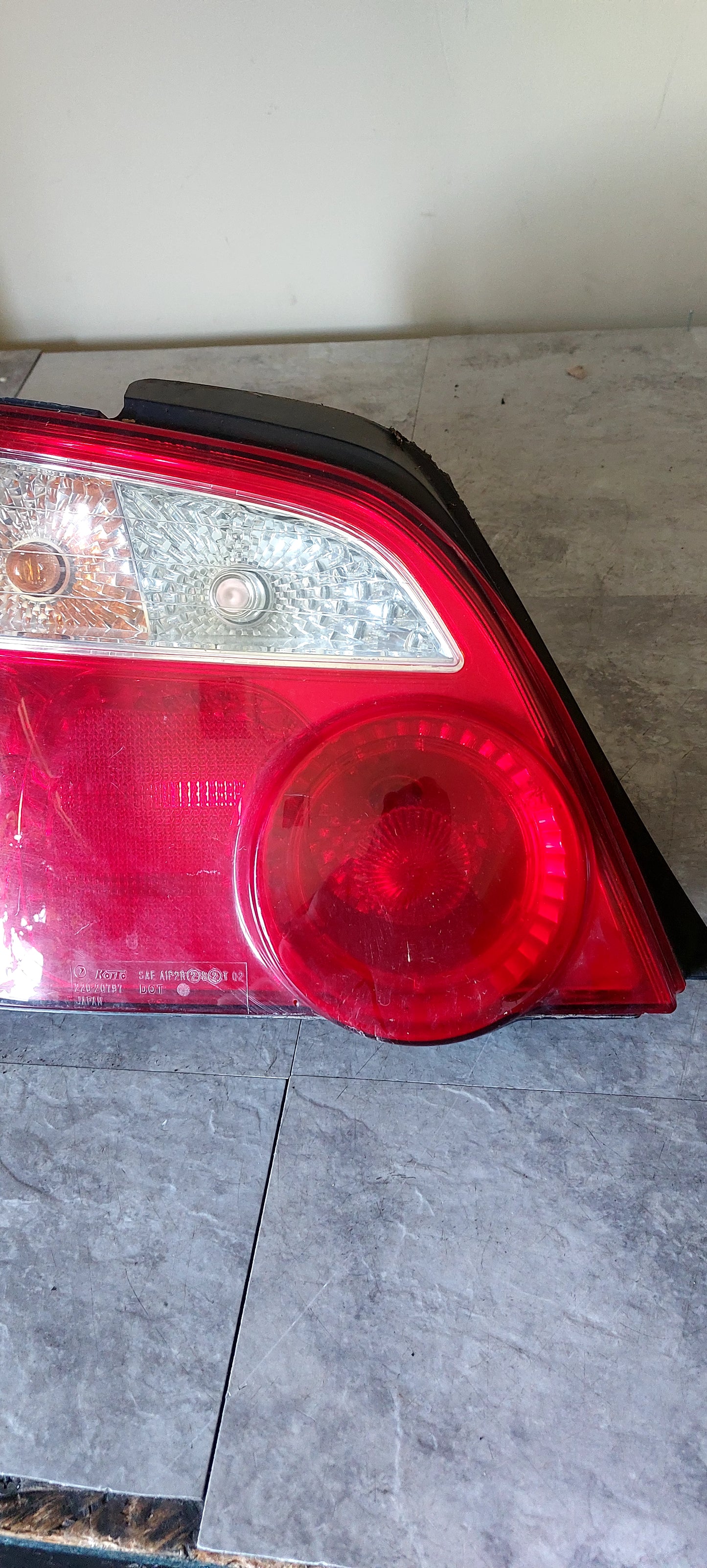 2004-2005 Subaru Impreza WRX STi LH Driver Side Tail Light Assembly
