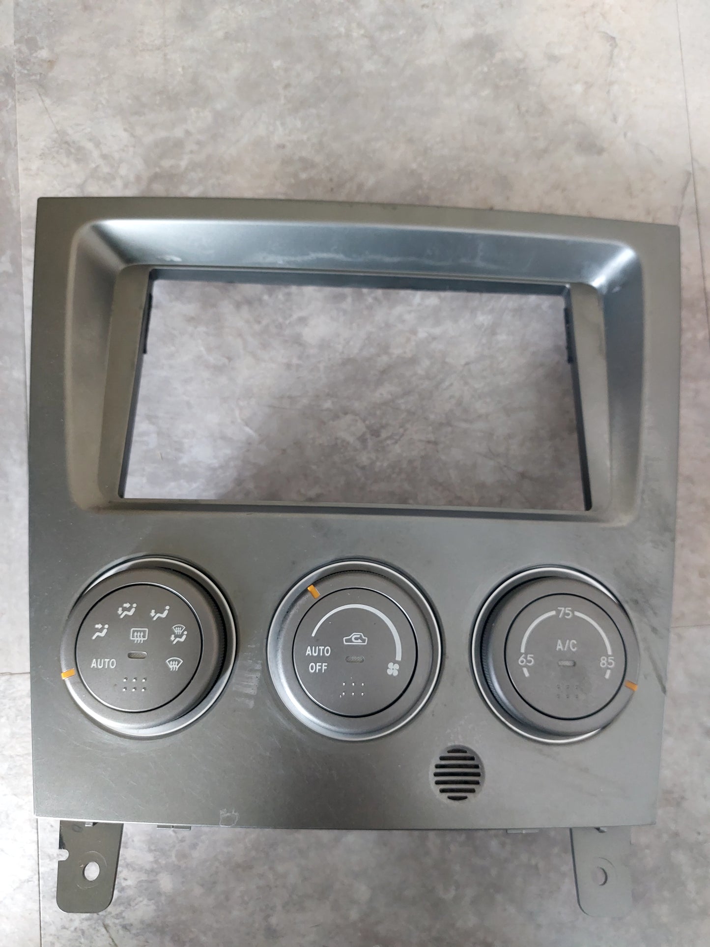 2005-2007 Subaru Impreza WRX STi OEM Climate Control w Trim