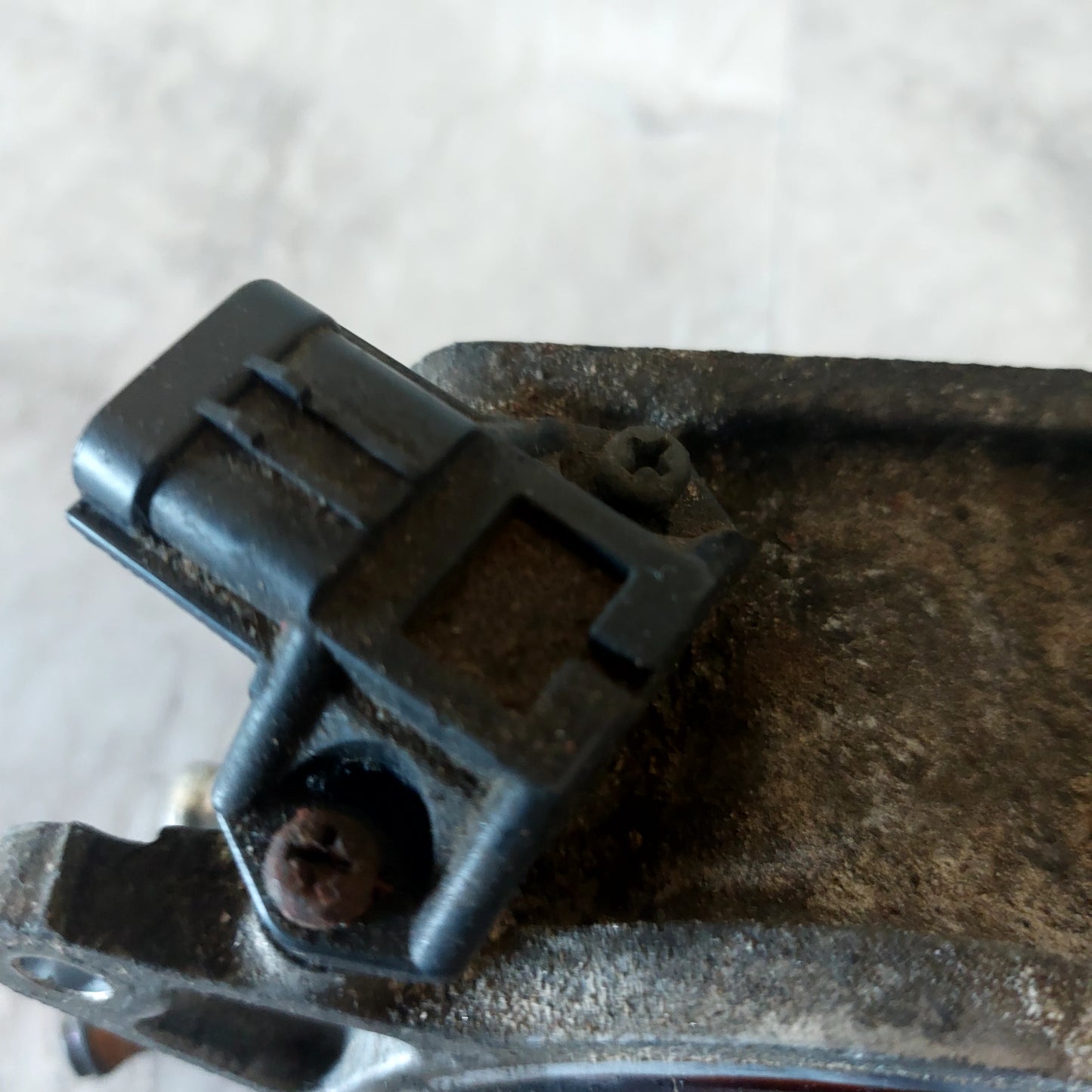 2010-2012 Subaru Legacy 2.5L H4 Engine EGR Valve Control Housing OEM